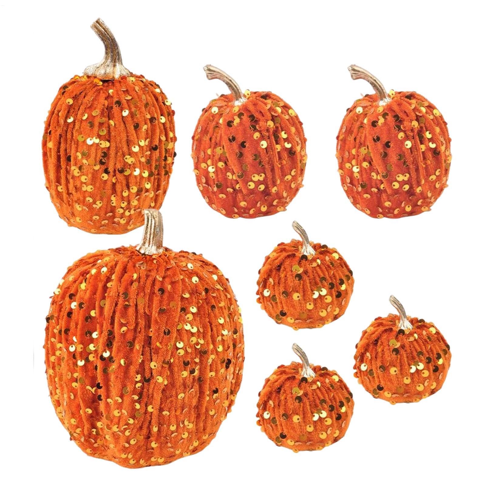 Calabazas falsas de decoración para vestir tu mesa de centro en la fiesta vacacional de otoño