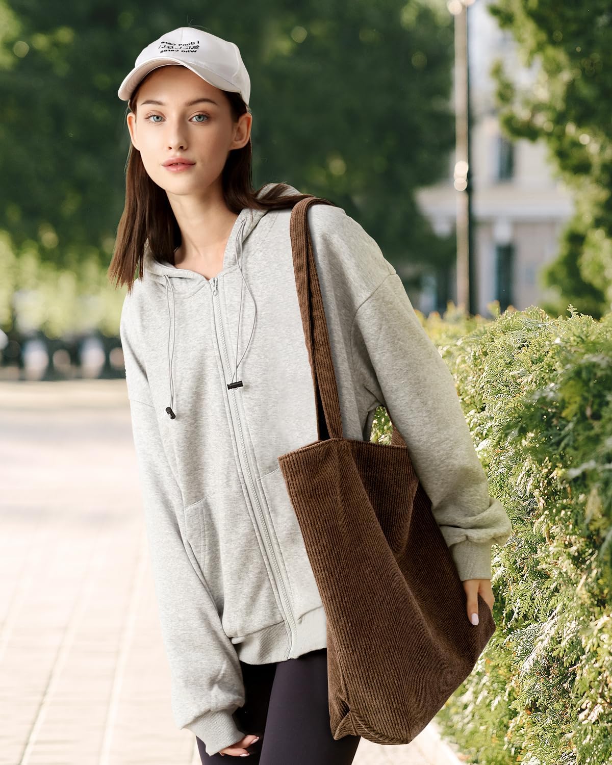 Iioscre Corduroy Tote Bag for Women,Hobo HandBags with Zipper,Large Capacity Casual Shoulder Handbags with Inner Pockets - Image 6