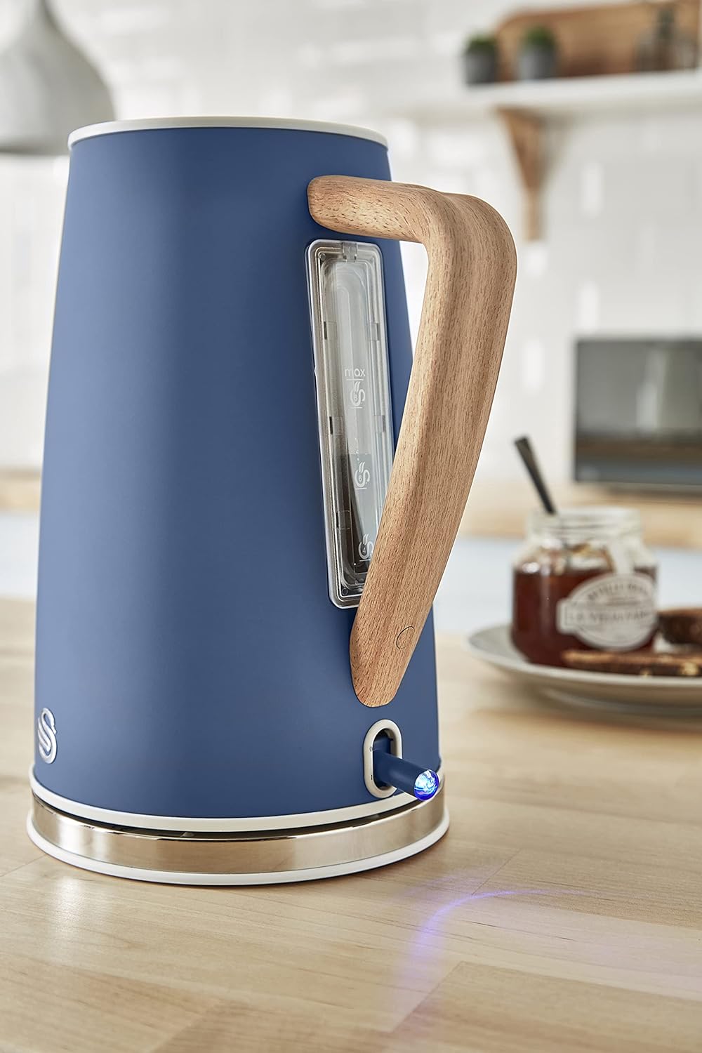 Swan Nordic - Microonde digitale 20 l, 6 livelli di funzionamento, 800 W, timer 30 min, facile da pulire, design moderno, maniglia effetto legno, blu opaco Swan Nordic - Microonde digitale 20 l, 6 livelli di funzionamento, 800 W, timer 30 min, facile da pulire, design moderno, maniglia effetto legno, blu opaco