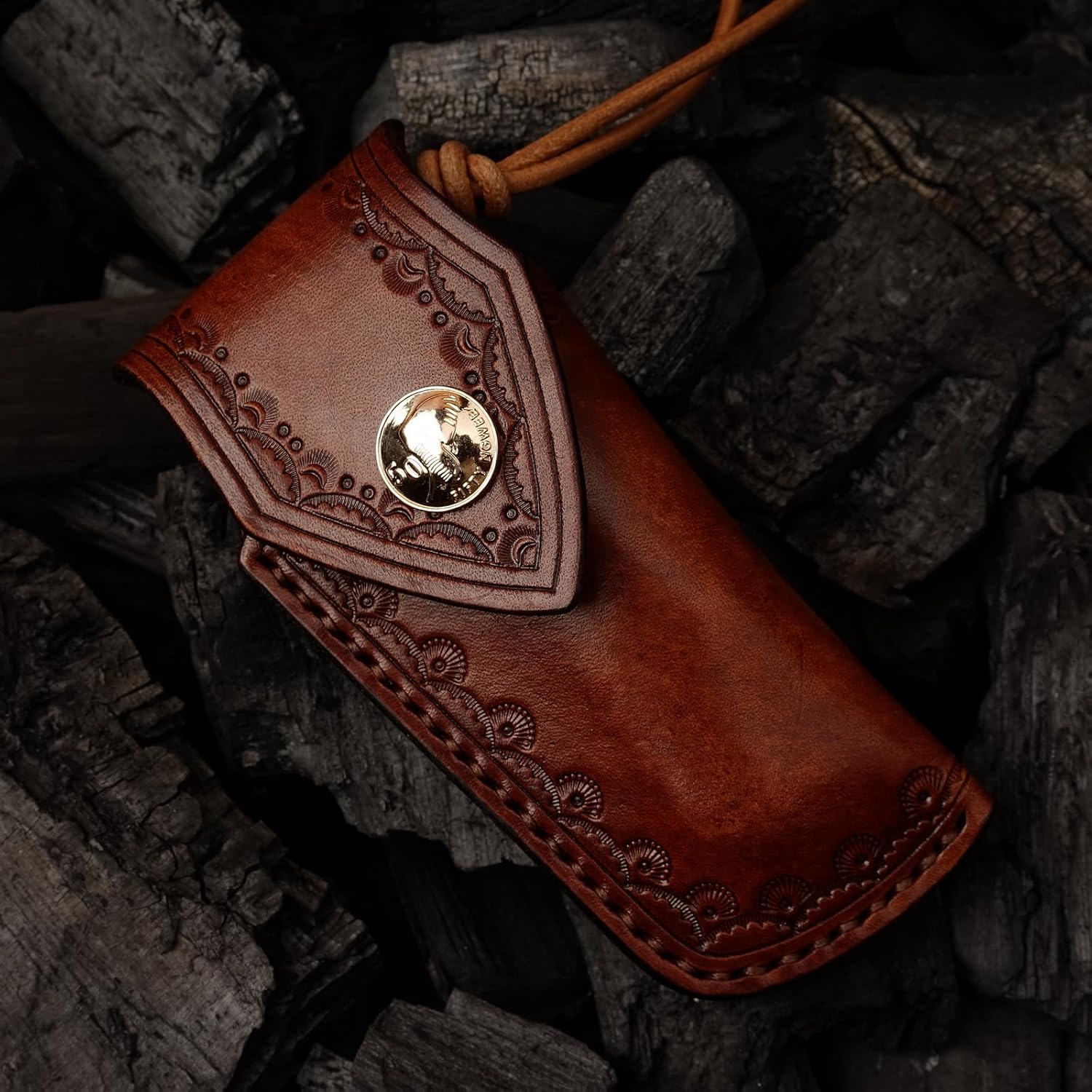 Handmade Japanese Damascus Steel Pocket Folding Knife with Leather Cover and Pocket Clip, 2.87-inch Outdoor Camping Fishing Portable Pocket Knife