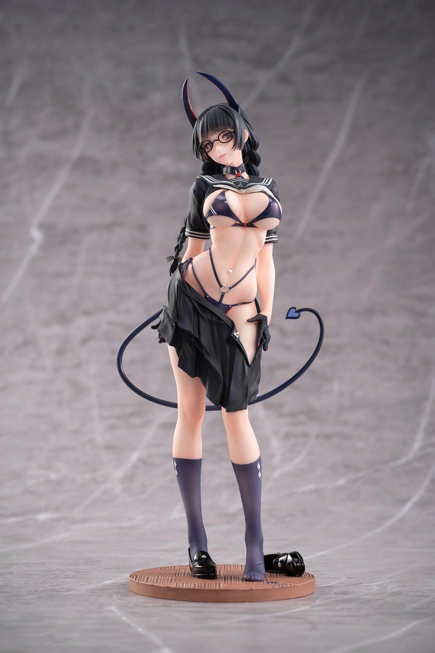 サキュバス委員長さん 澪奈 illustration by ばん！ 1/6 Amazon | ばん！氏オリジナルイラスト『サキュバス委員長さん 澪奈』1