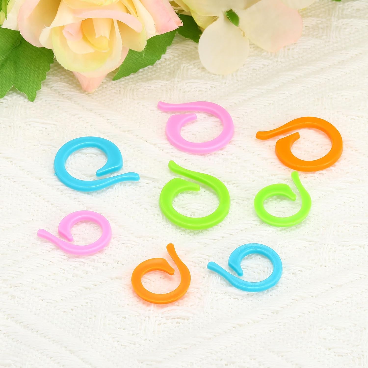 PATIKIL Colorful Crochet Stitch Markers, 200 Pack Plastic Knitting Markers Spiral Locking Stitch Marker for Sewing Crocheting DIY Craft