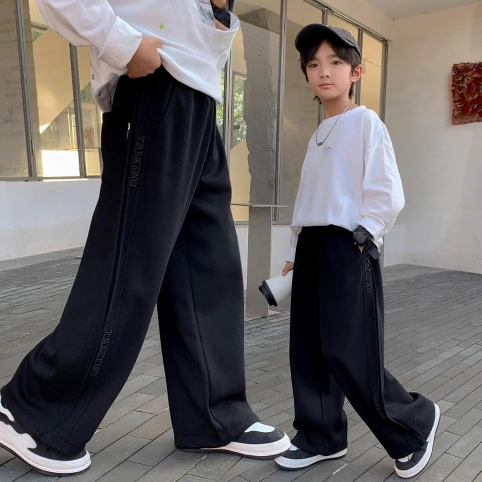 Pantalon de Jogging Sportif pour garçon à Jambes Larges, Pantalon de Sport d'automne décontracté, Taille élastique, Pantalon Baggy, Pantalon de Jogging avec Ourlet Ouvert pour Enfants et Adolescents