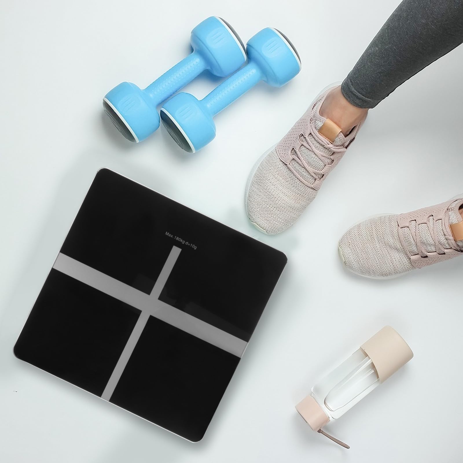 SOLUSTRE Báscula Digital de Peso Corporal Recargable por USB Superficie de Vidrio, Alta Capacidad de Carga y Diseño Simple para Uso Doméstico