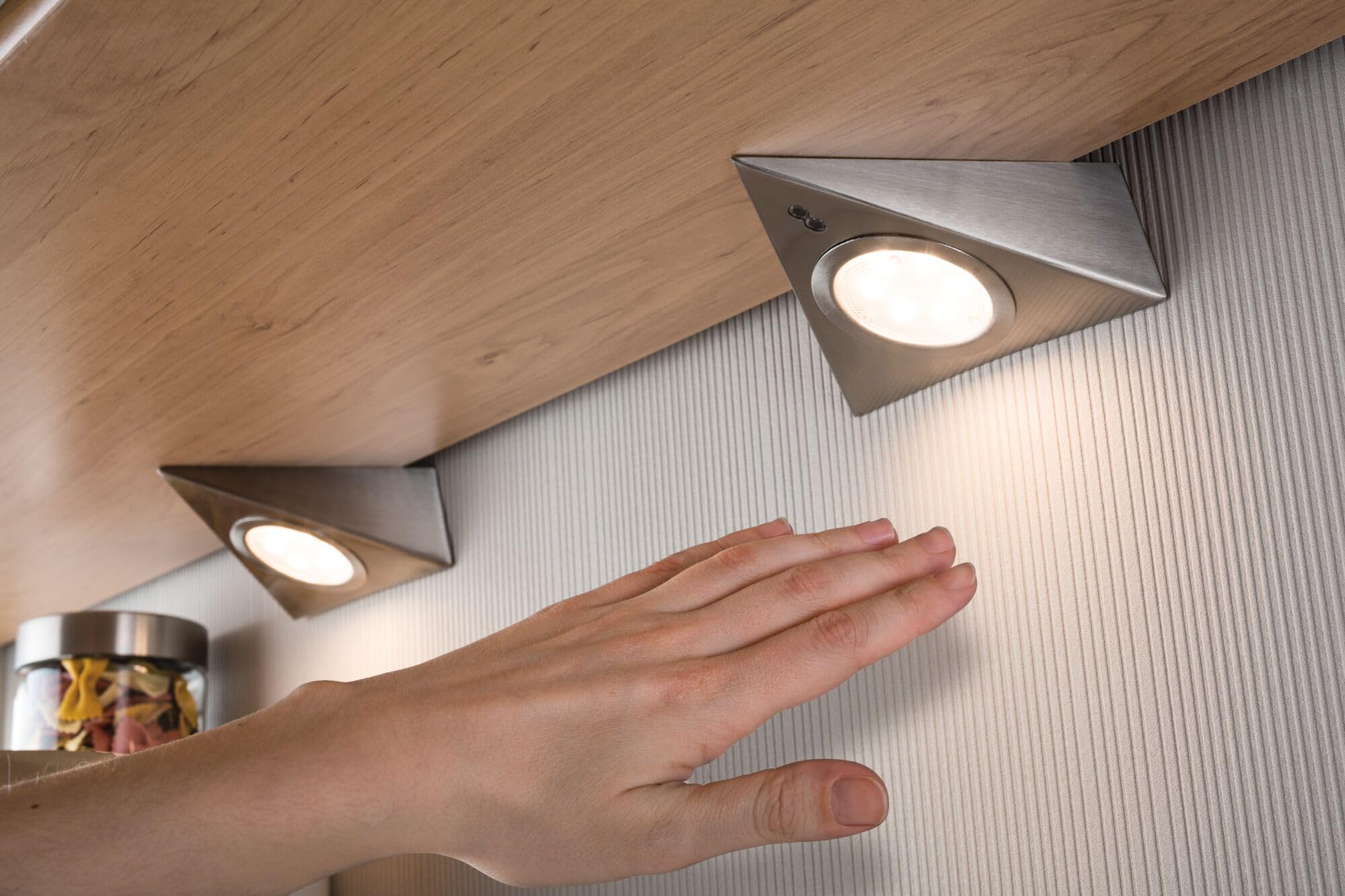 Paulmann 93572 LED Unterschrankleuchte Dreieck mit Näherungssensor eckig incl. 3x2,8 Watt Schrankleuchte Eisen gebürstet Schranklicht Metall, Glas