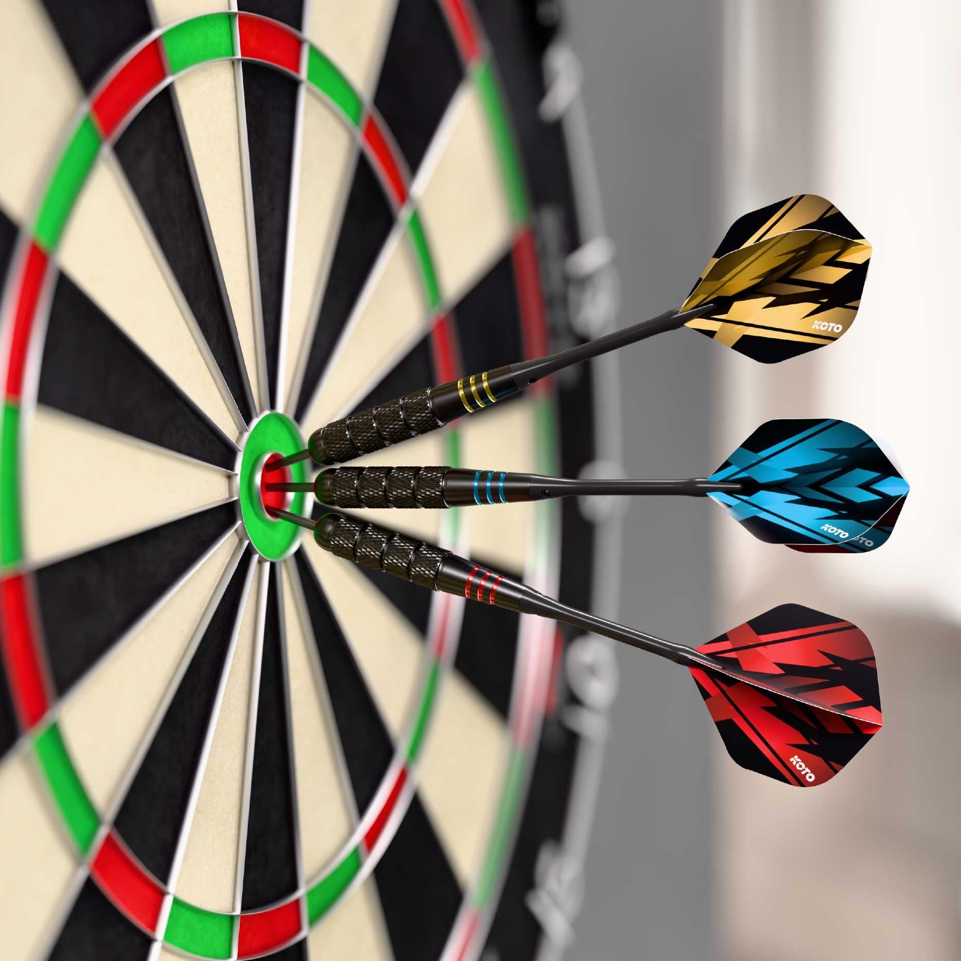 KOTO darts KOTO Multi Set de fléchettes en laiton avec 4 jeux de fléchettes en laiton avec revêtement noir (23 grammes), 4 jeux d'ailettes (100 microns) + coffret de transport en aluminium noir - 5