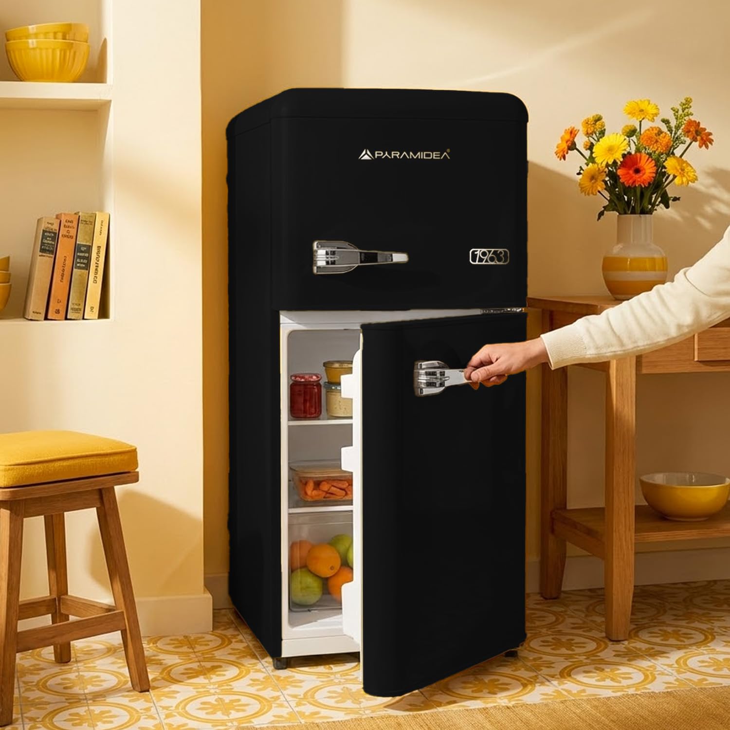 PYRAMIDEA Frigo Retrò 100 litri lordi Color Nero MAMBO105B