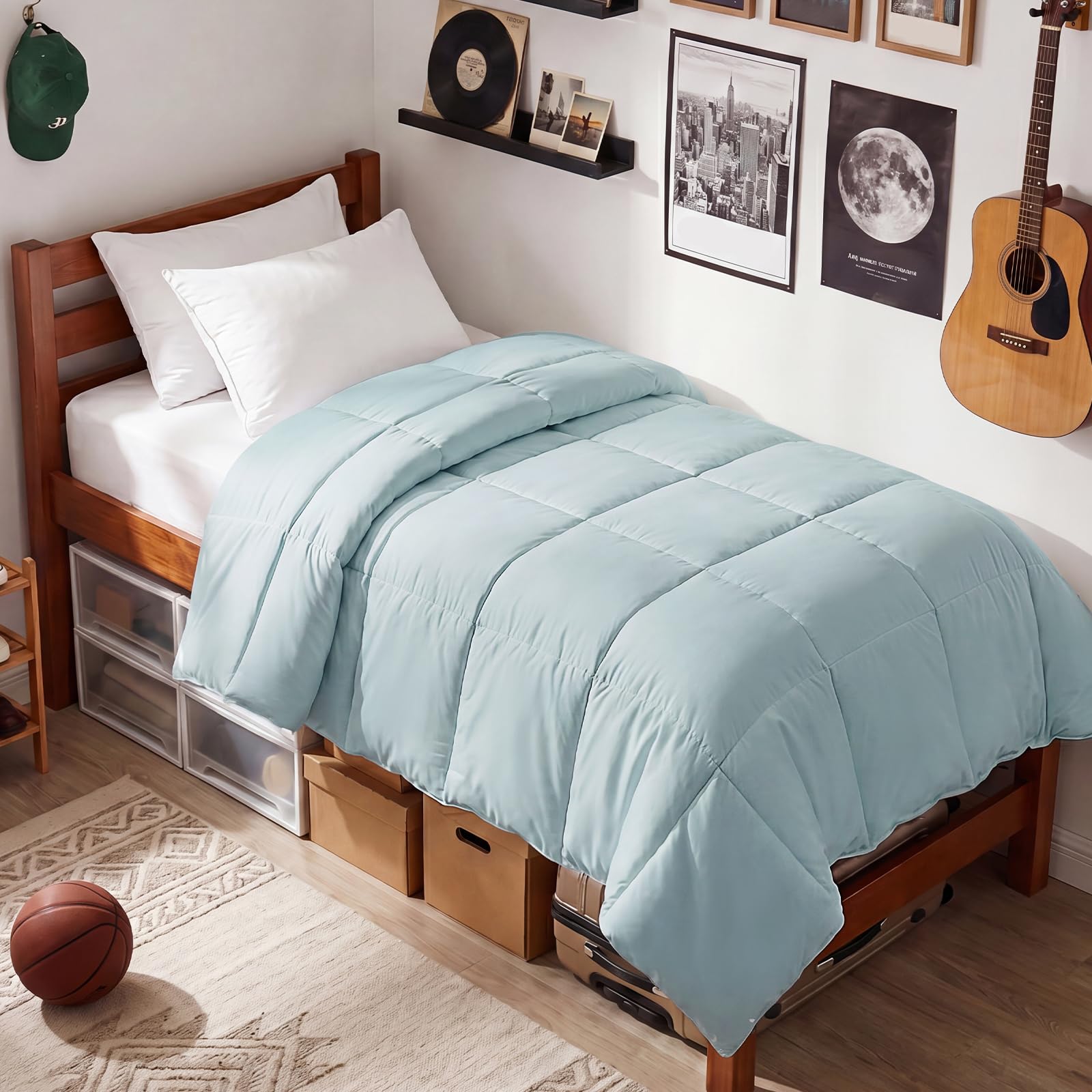 EASELAND Twin/Twin XL Down Alternative Comforter, Aqua, 64x88 Inches