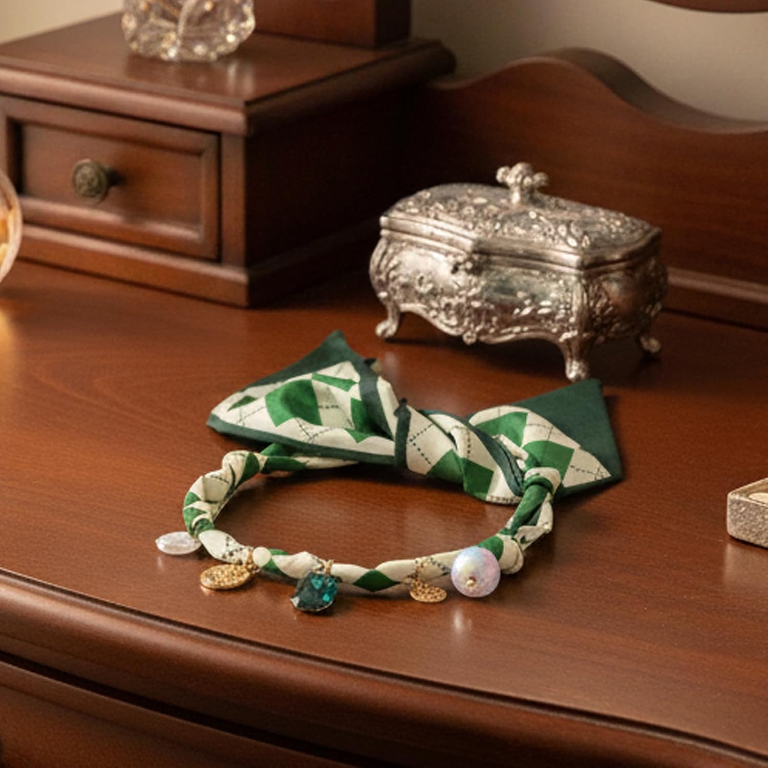 CZFSWT Scarf Necklace,Scarf Necklace With Charm,Scarf Charm,Suitable for Daily Matching and Travel,Thoughtful Gift for Women - Image 4