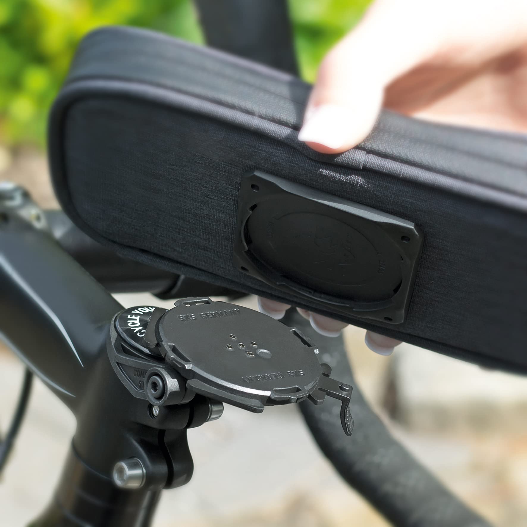 SKS GERMANY COMPIT/STEM & COM/SMARTBAG uchwyt na telefon komórkowy z wodoodporną torbą na smartfon do montażu na mostku (montaż na mostku 1 cala, zamknięcie bagnetowe, mocowanie poziome i pionowe)