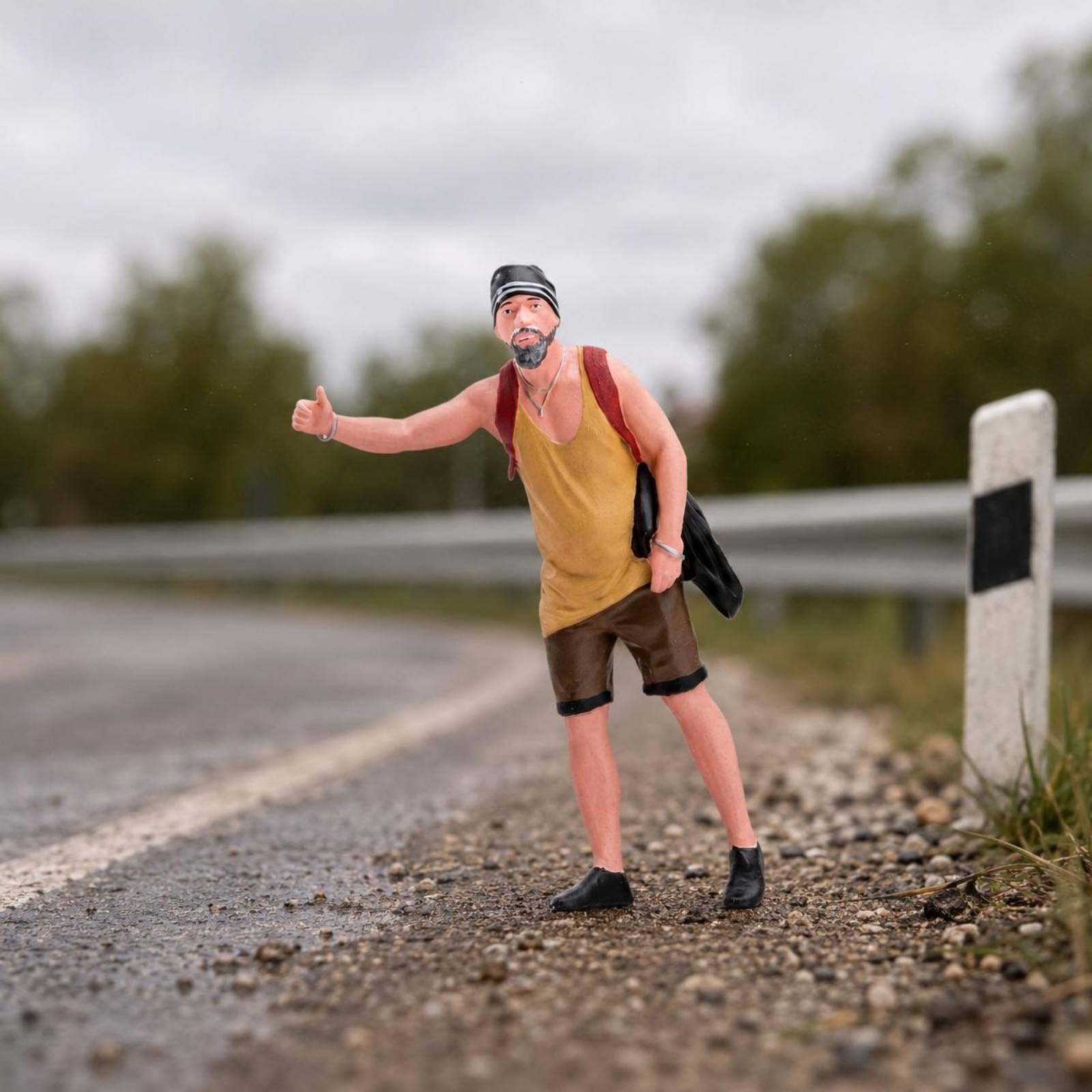 Figur mit Rucksack realistische Details Diorama Figur detailreich miniaturleute für Szene Display, 1/24 Fein Bemalt Mit Gesichtszügen