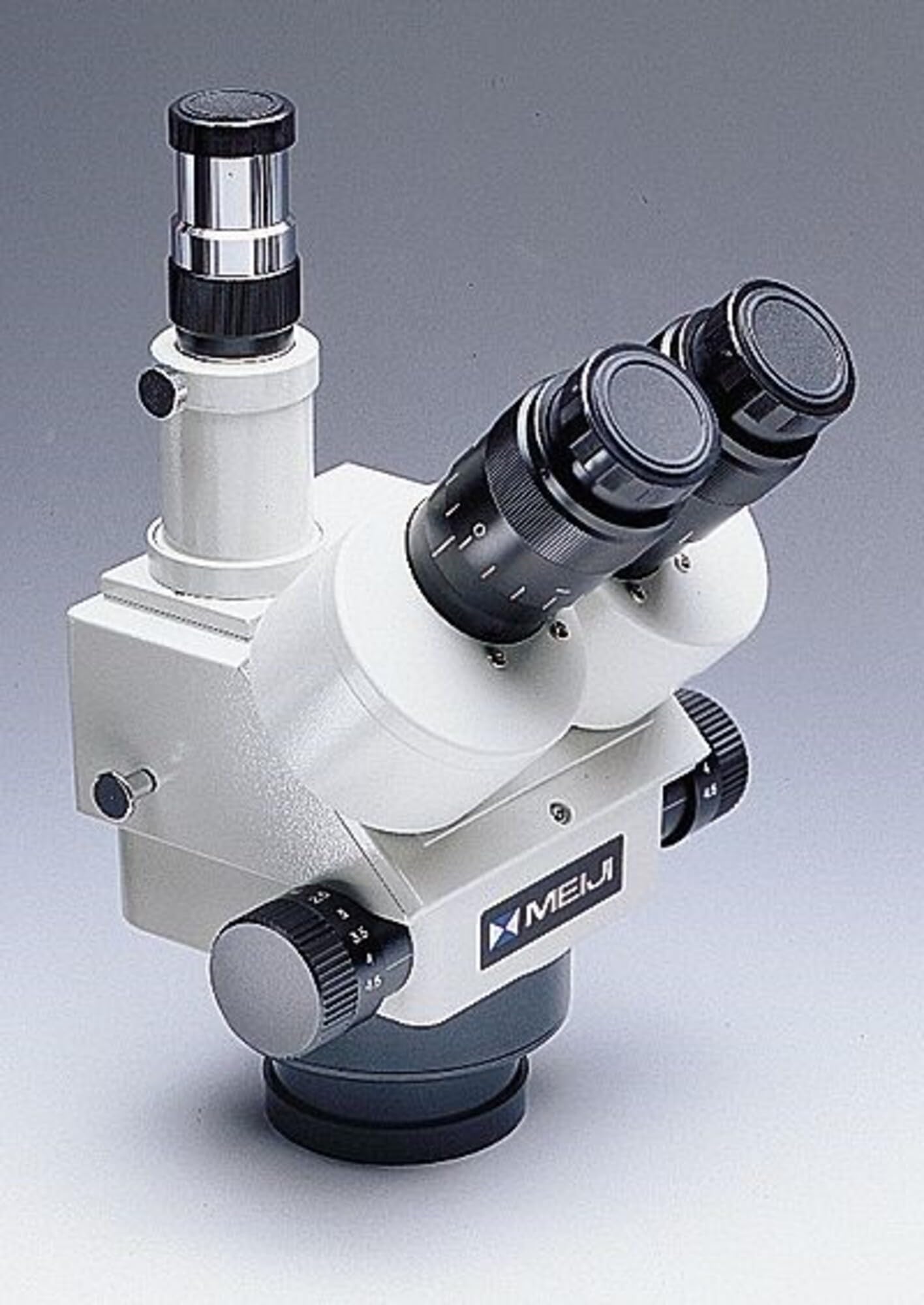 EMZ-5TR Trinocular Zoom Stereo Microscope, 93 mm Working Distance, 23.2 mm I.D Port, 25.2 mm O.D Port, 6.5:1 Zoom Ratio, 0.7X - 4.5X Zoom Range