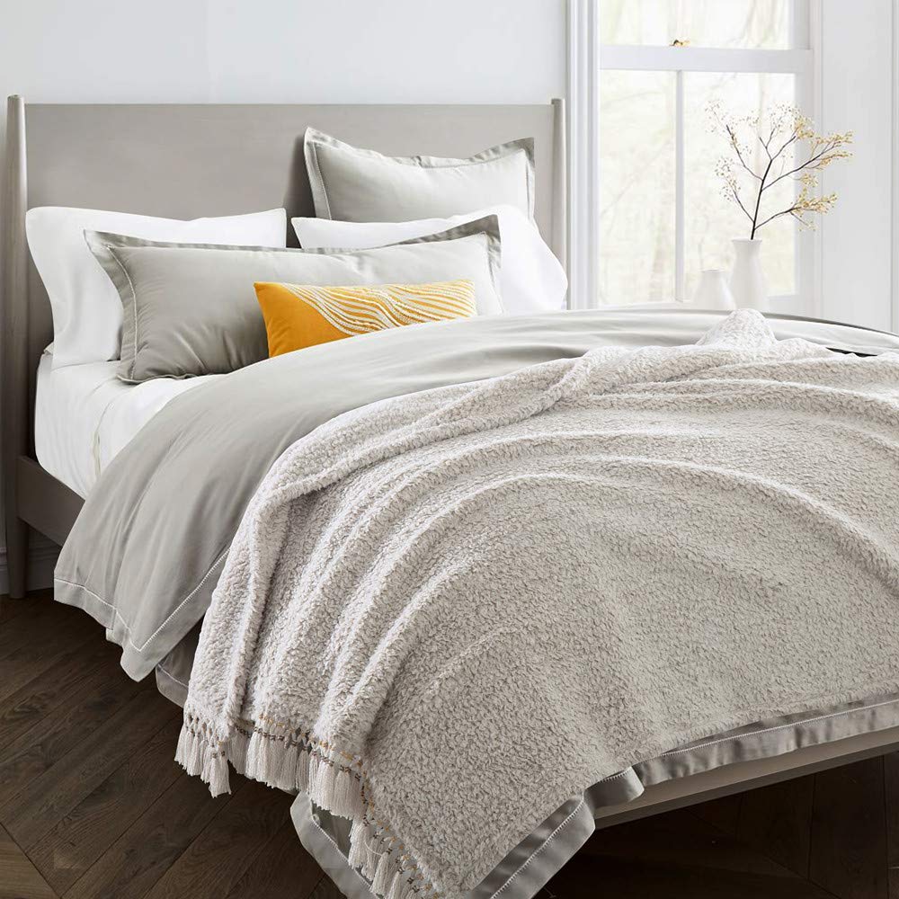 Ultra weiche, gemütliche Sherpa-Überwurfdecke, leicht, warm, dekorative Überwurfdecke mit Quaste, 2 Farbtöne, Ombre Dusty Brown Muster, wendbare Decke im Boho-Stil, für Sofa, Reisen, 152 x 203 cm