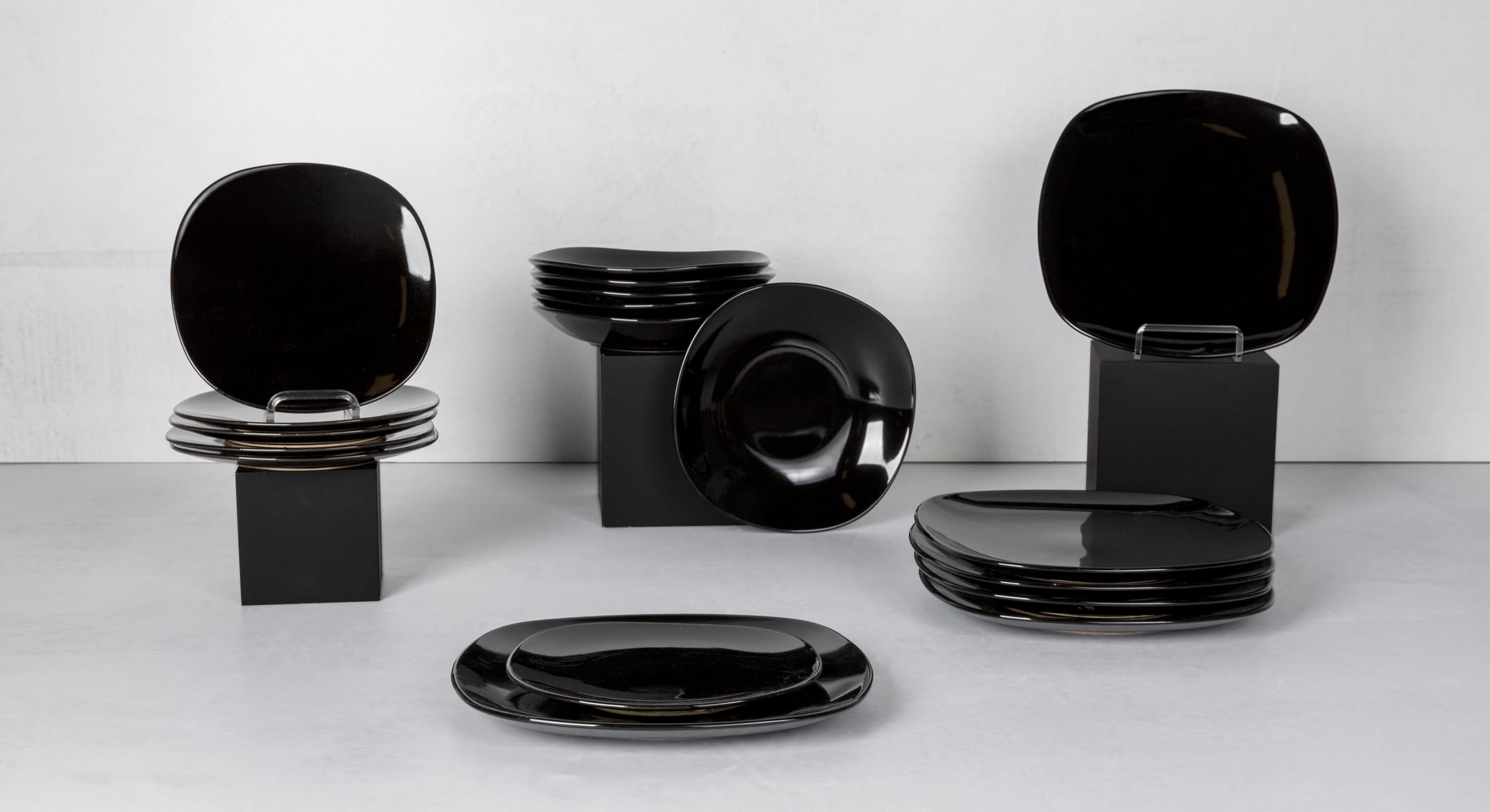 Cosy & Trendy Stoneware Table Service Kithira, Black, 18 Pieces, 6 Person