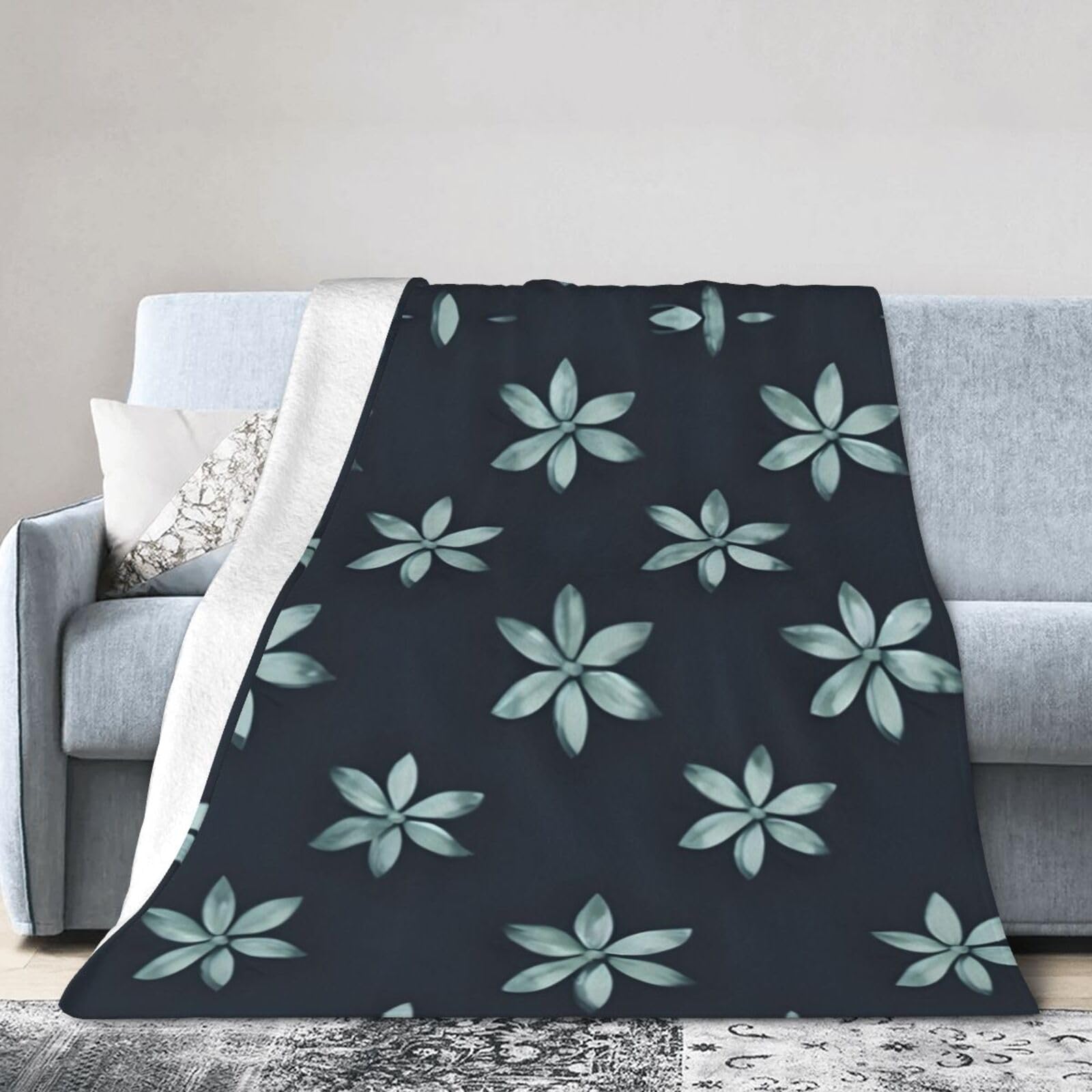 Couverture micro polaire cadeau idéal Camélia grand plaid doux pour faire plaisir à vos proches