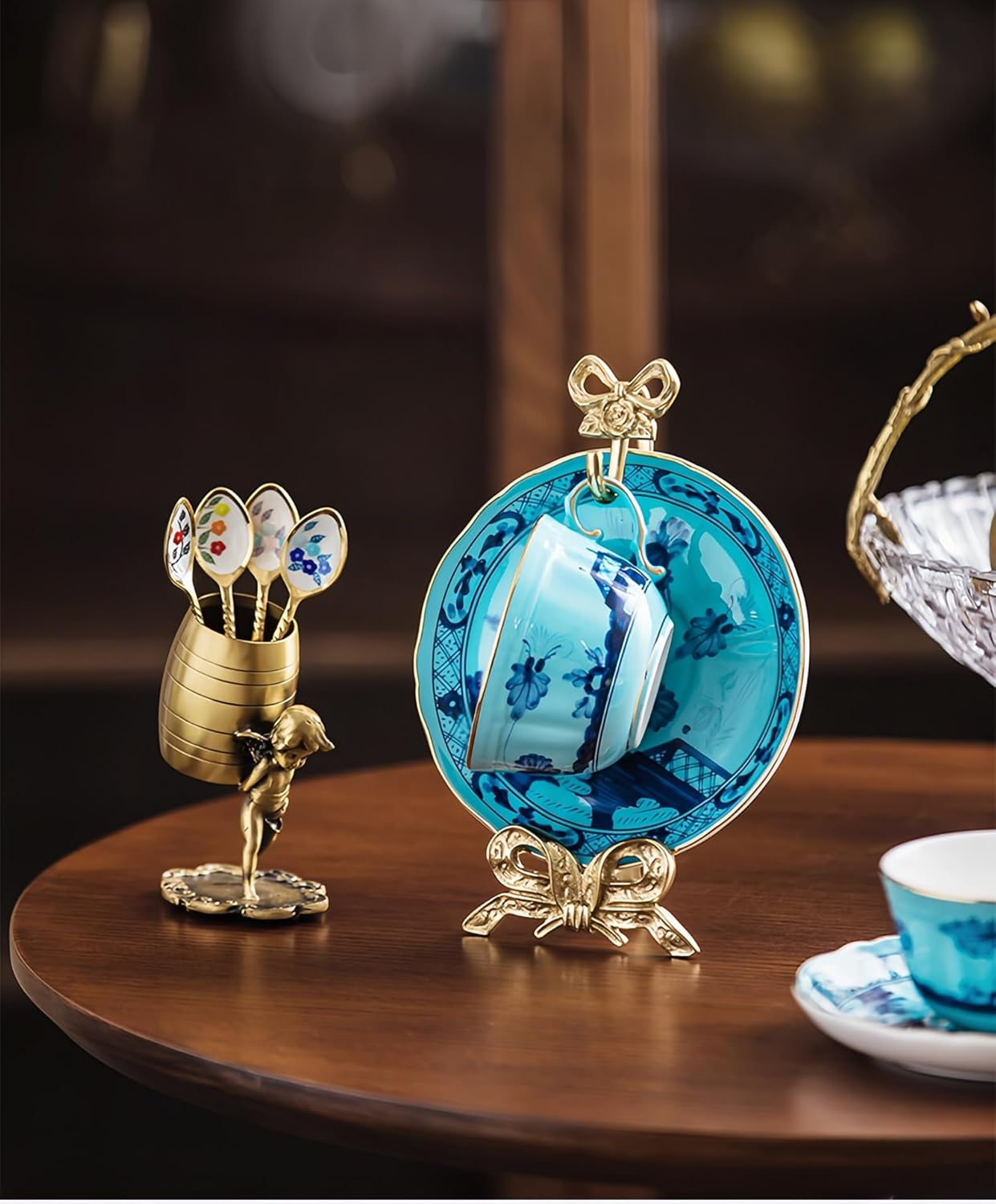 Brass Cup and Saucer Stand,Tea Cup Holder Display Bow Design,Elegant Teacup and Plate Holder for Tabletop Decoration,Coffee Mug Hanger Stand (Small)