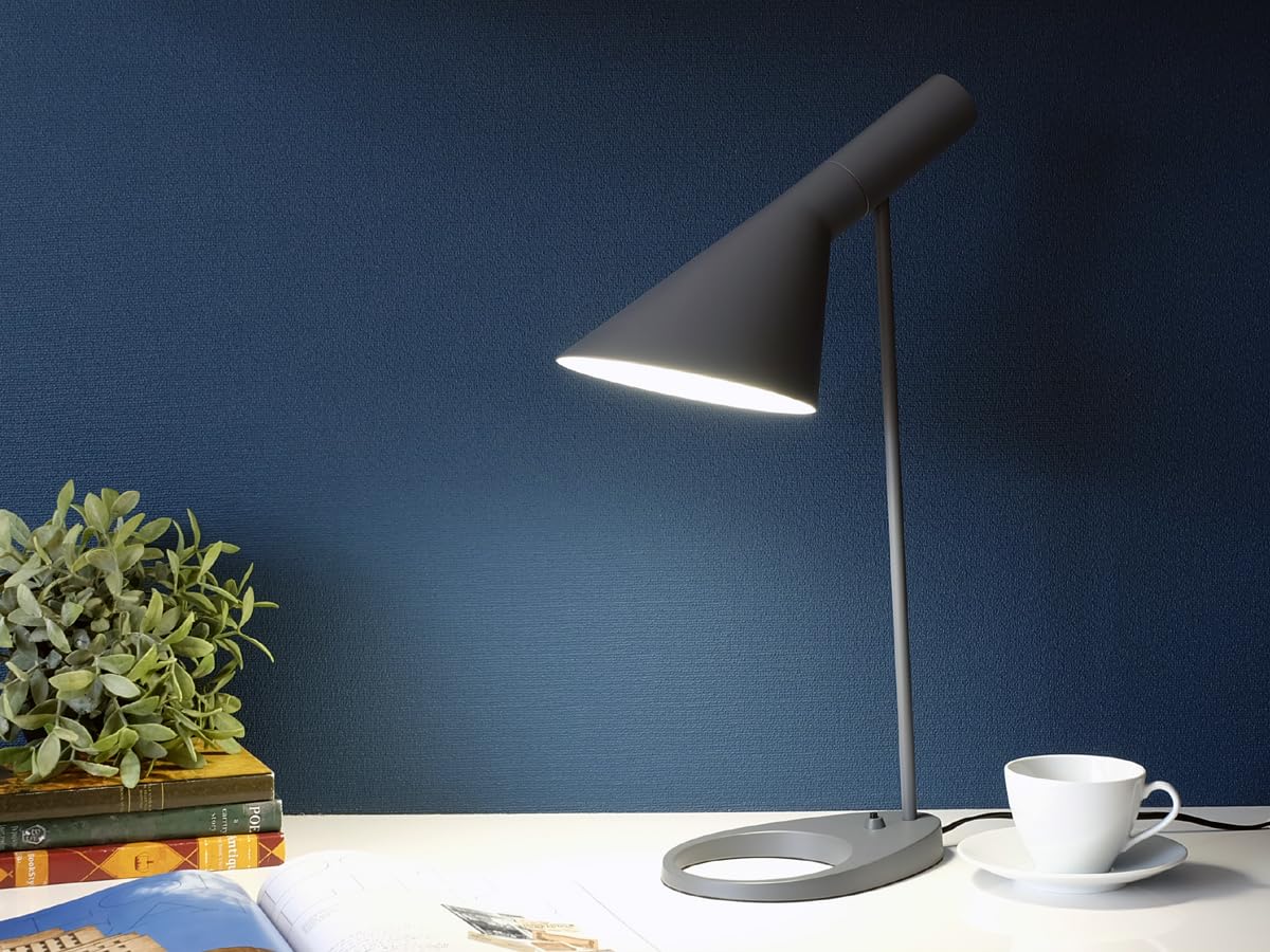 Amazon.co.jp : アルネ・ヤコブセン AJ フロアライト/ブラック リ