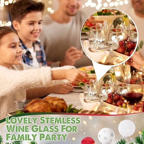 Miniatura 6 de Patelai Juego de 4 copas de vino de Navidad sin tallo, de 17 onzas, copas de vino navideñas, pan de jengibre, árbol de Navidad, reno, elfo,