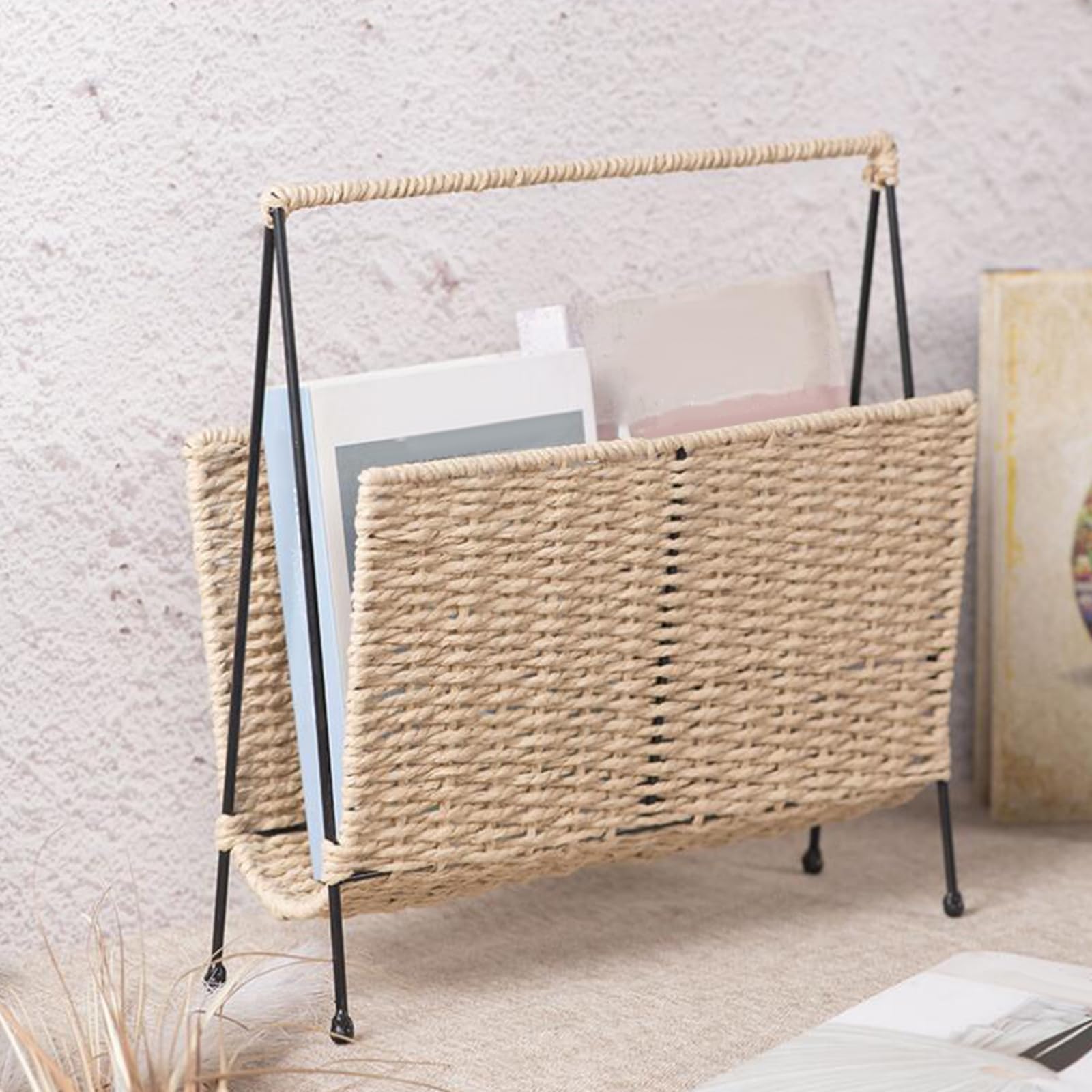 Porte-Revues Présentoi, Porte-Journaux, Porte-Revues Tressé, Livre Panier de Rangement pour Magazines Ferme, Support Métallique Multifonctionnel Décoration pour Canapé Ou Chevet de Chambre 35x6x36cm