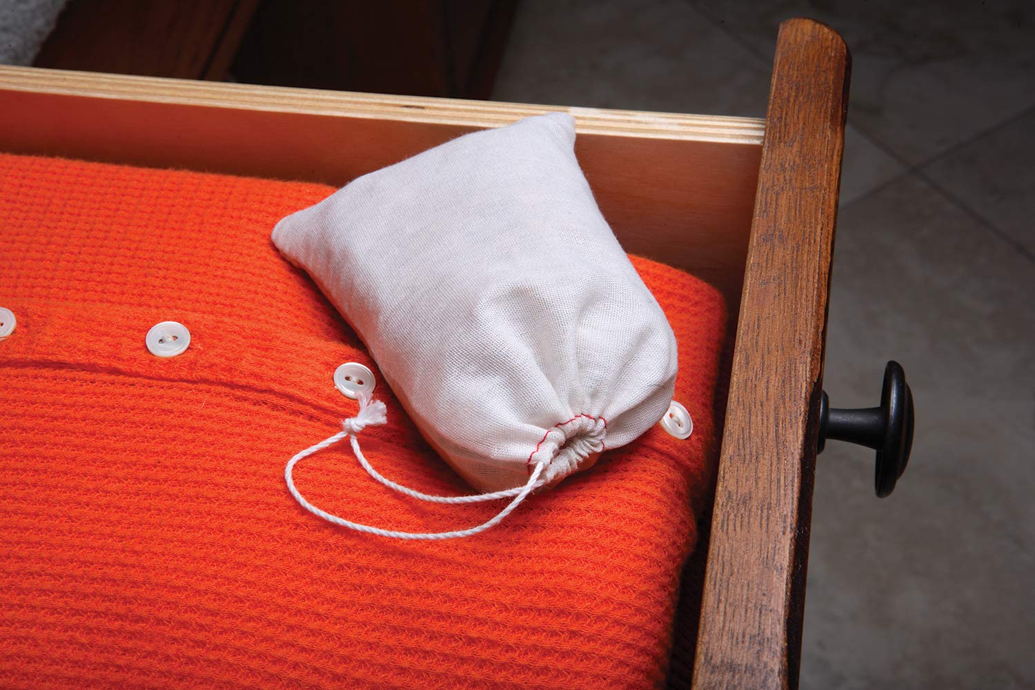 ???????? Yamato Plastic Fragrance Wall Hanging 24 Type, Ivory