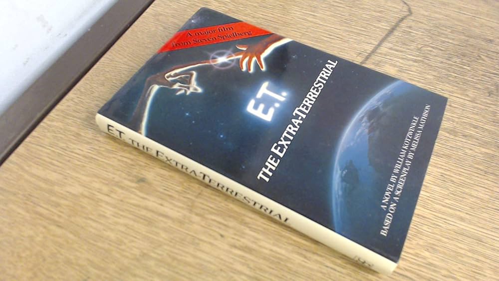 洋書 E.T. Amazon.co.jp: E. T.-The Extra-terrestrial : Kotzwinkle