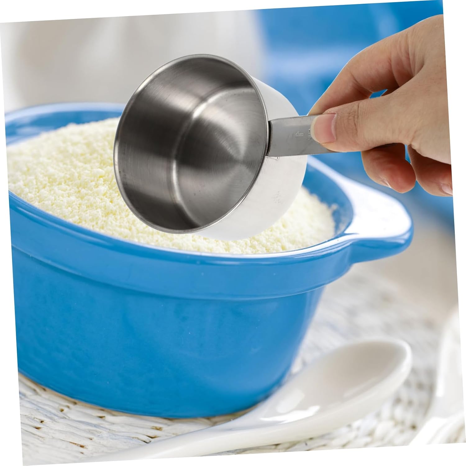 5pcs Stainless Steel Measuring Cup Set Scale Kitchen Baking Tools for Accurate Liquid and Solid Measurements Easy to Clean and Store