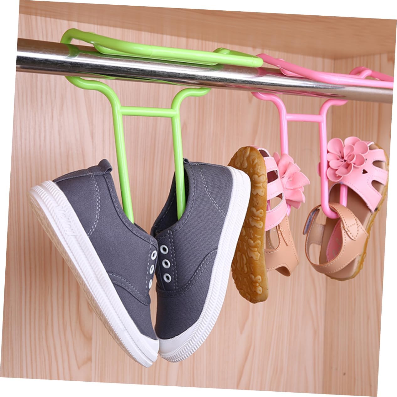 ULTECHNOVO Kids Hanging Shoe Organizer, 2 Piece PP Shoe Rack for Drying