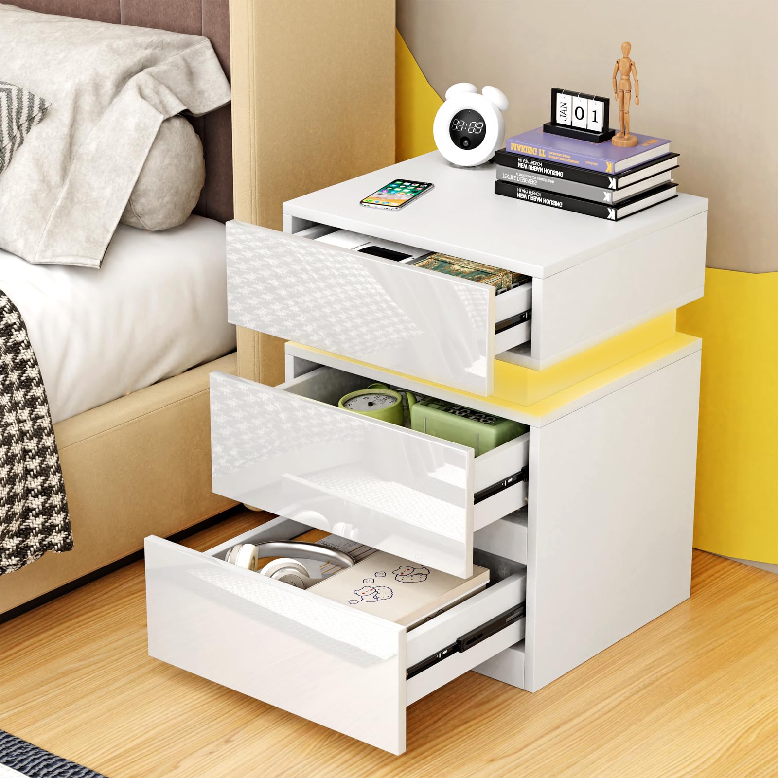 Table de Chevet LED, Table d'Appoint, Table de Nuit LED, Chevet de Lit avec 3 Tiroirs, 16 Couleurs LED RVB, Meuble de Rangement Compacte pour Salon, Chambre, Bureau, Moderne, Blanc