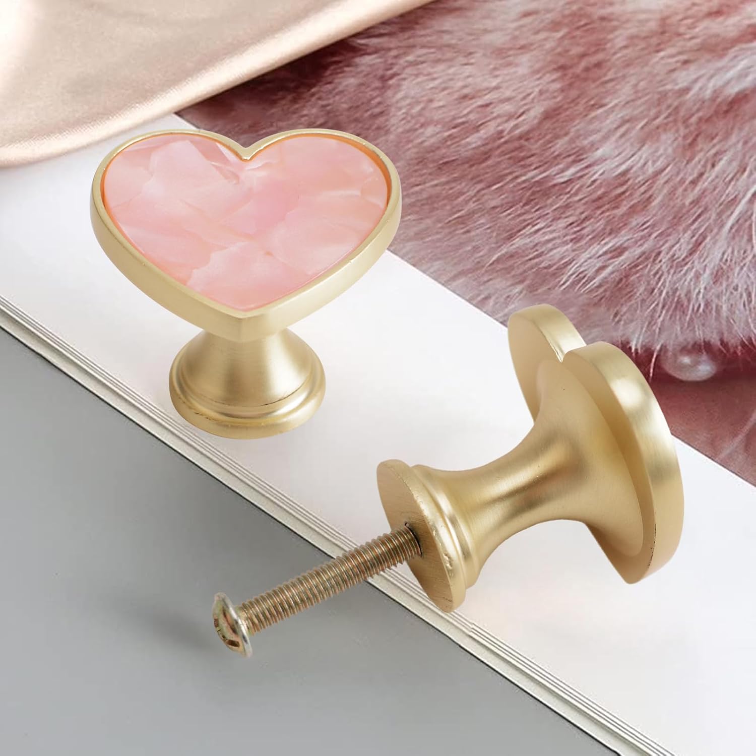 MOROBOR Pink Zinc Alloy Heart-Shaped Knob, 6pcs Cabinets Dresser Drawer Knobs Furniture Wardrobe Bathroom Decorative Pulls Cabinets Door Knob Pull Handle for Living Room Bedroom Kitchen