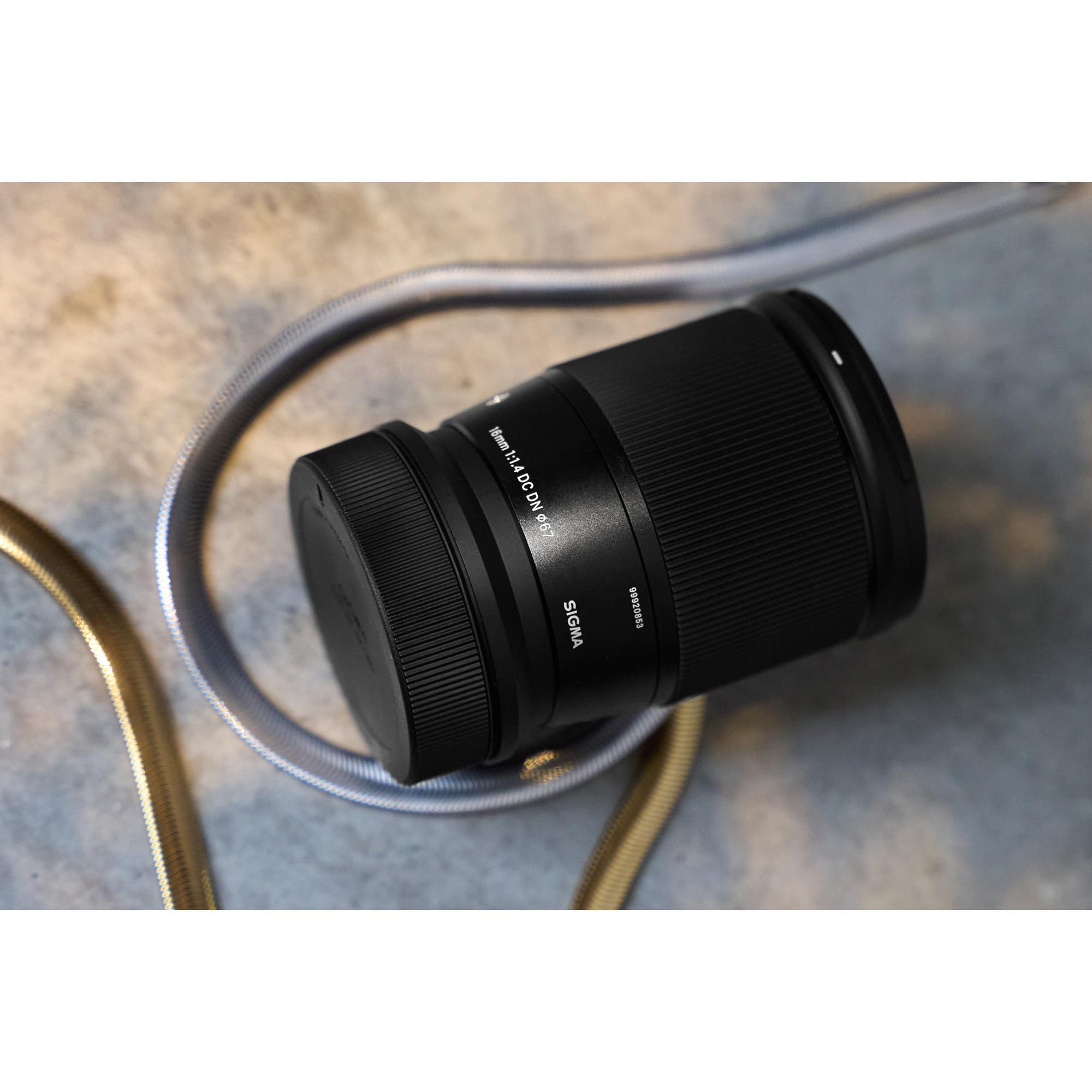 Sigma - Obiettivo 16mm f/1.4 DC DN Contemporary, attacco Canon RF