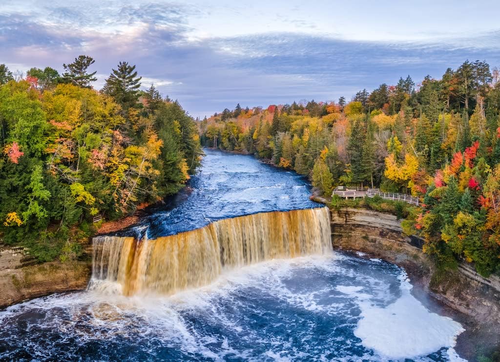 Noah Jigsaw Puzzle Upper Tahquamenon Falls in Autumn - Michigan State Park in The Upper Peninsula 1000 Pieces