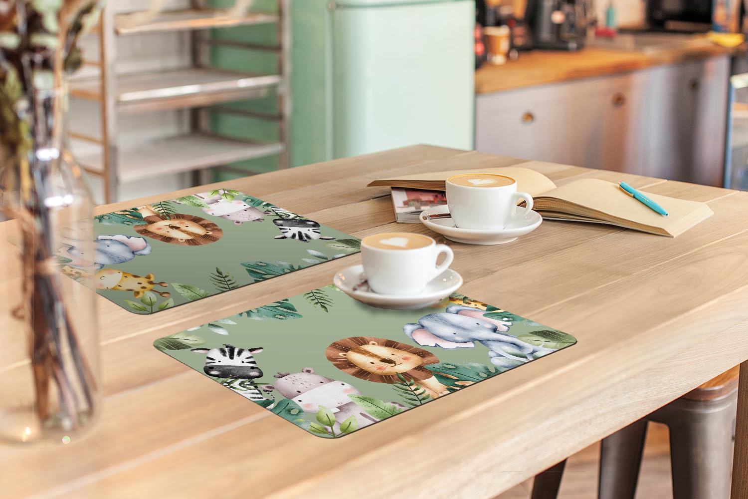 KitchenYeah© Set Tovagliette Americane Lavabili 6 Pezzi 45x30 cm Tovaglietta Plastica Rettangolare Antiscivolo per Cucina o Sala da Pranzo Animali - Acquerello - Bambino - Natura