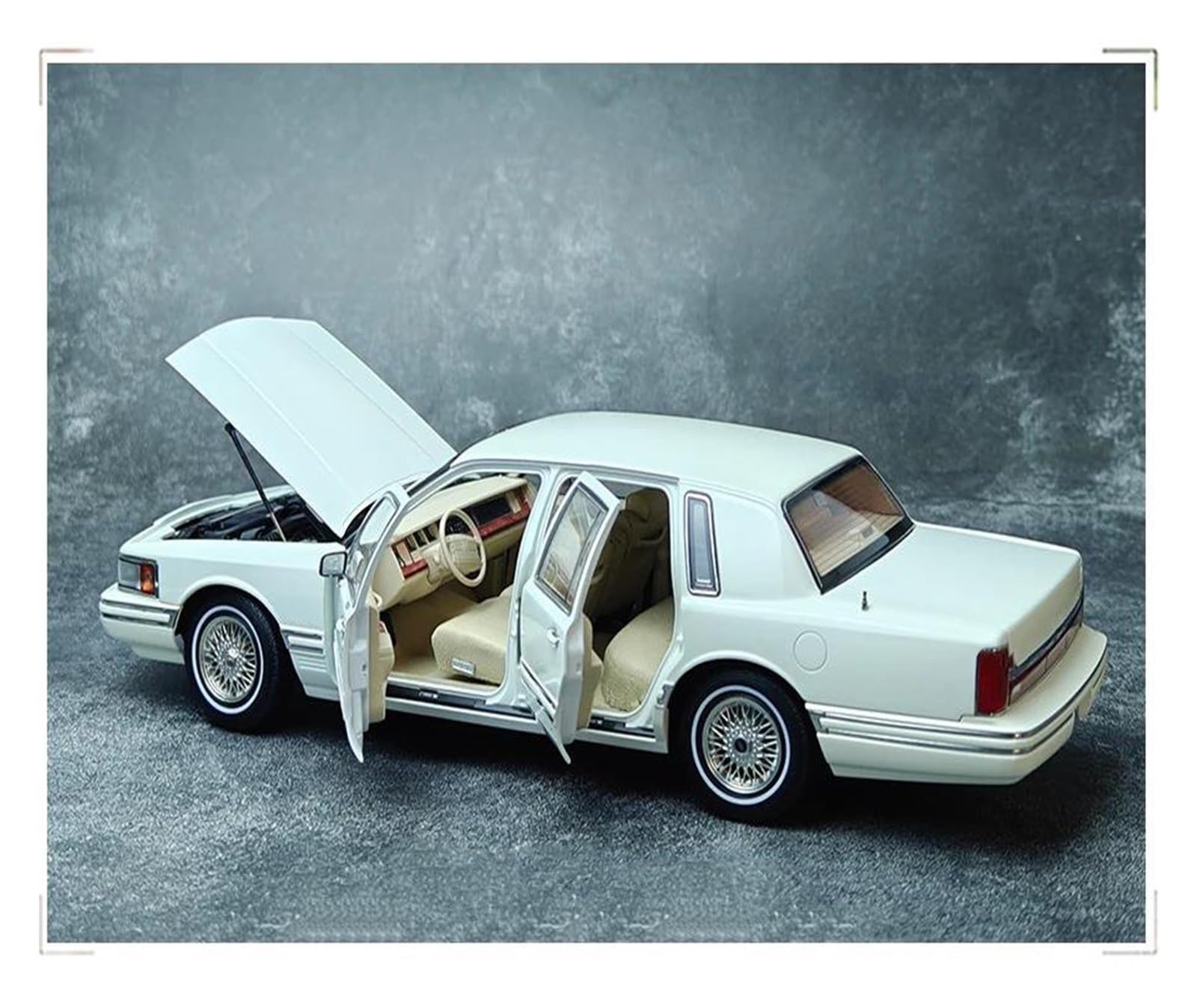 Modellauto Diecast Auto 1:18 Für Lincoln Für Town Car Modellauto Statisches Diecast-Modellauto Für Sammler Sammlermodell(Weiß)