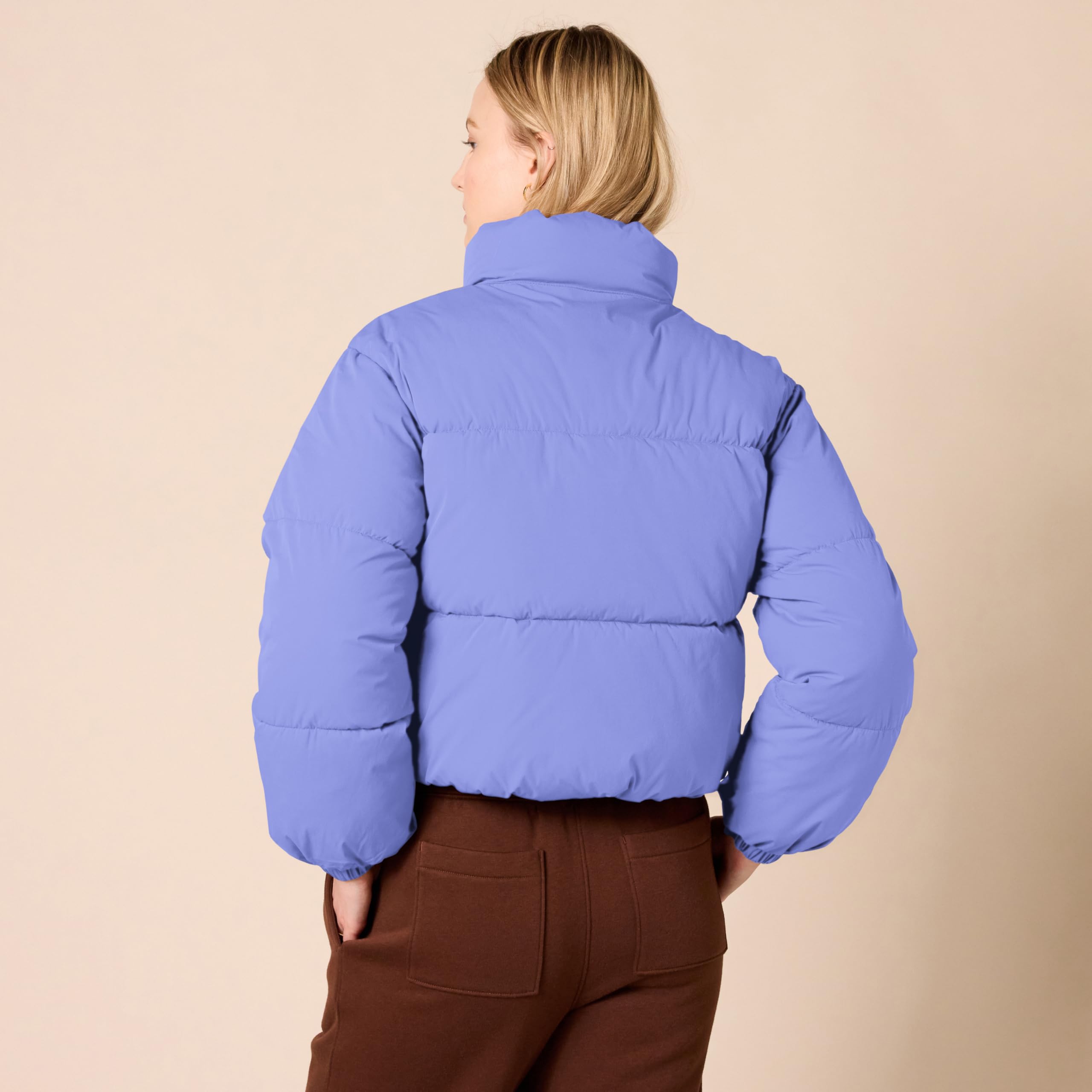 Amazon Essentials Mujer Chaqueta Acolchada y Recortada con Cremallera Completa (Acolchado Mate o Forro Polar)