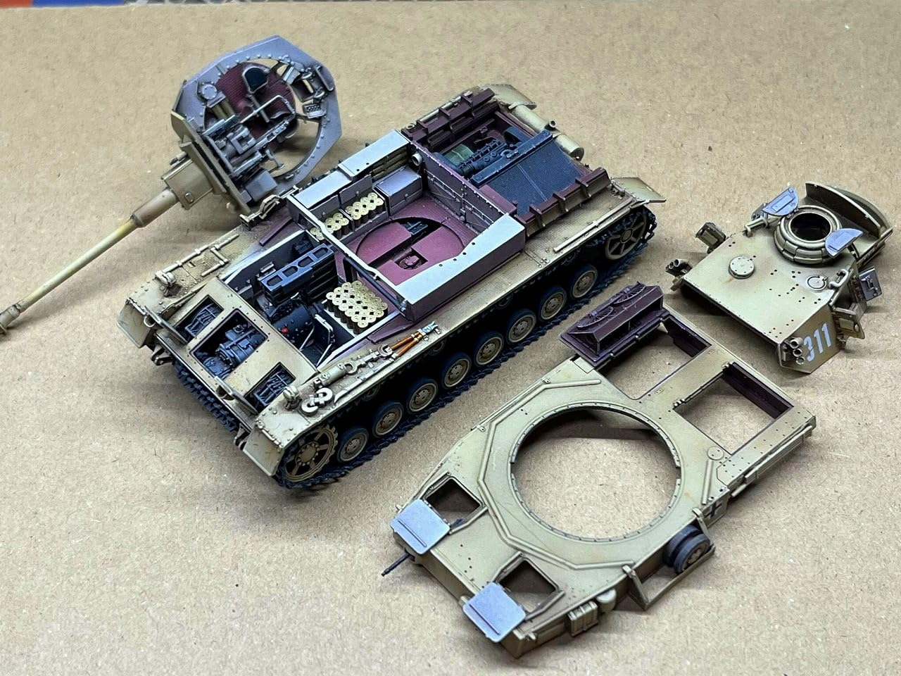 Amazon | 1/72 4号戦車（F2以降）インテリアキット[3Dプリンタ出力