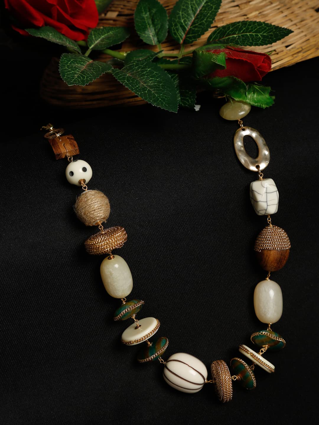 Resin Metal Short Wood Necklace