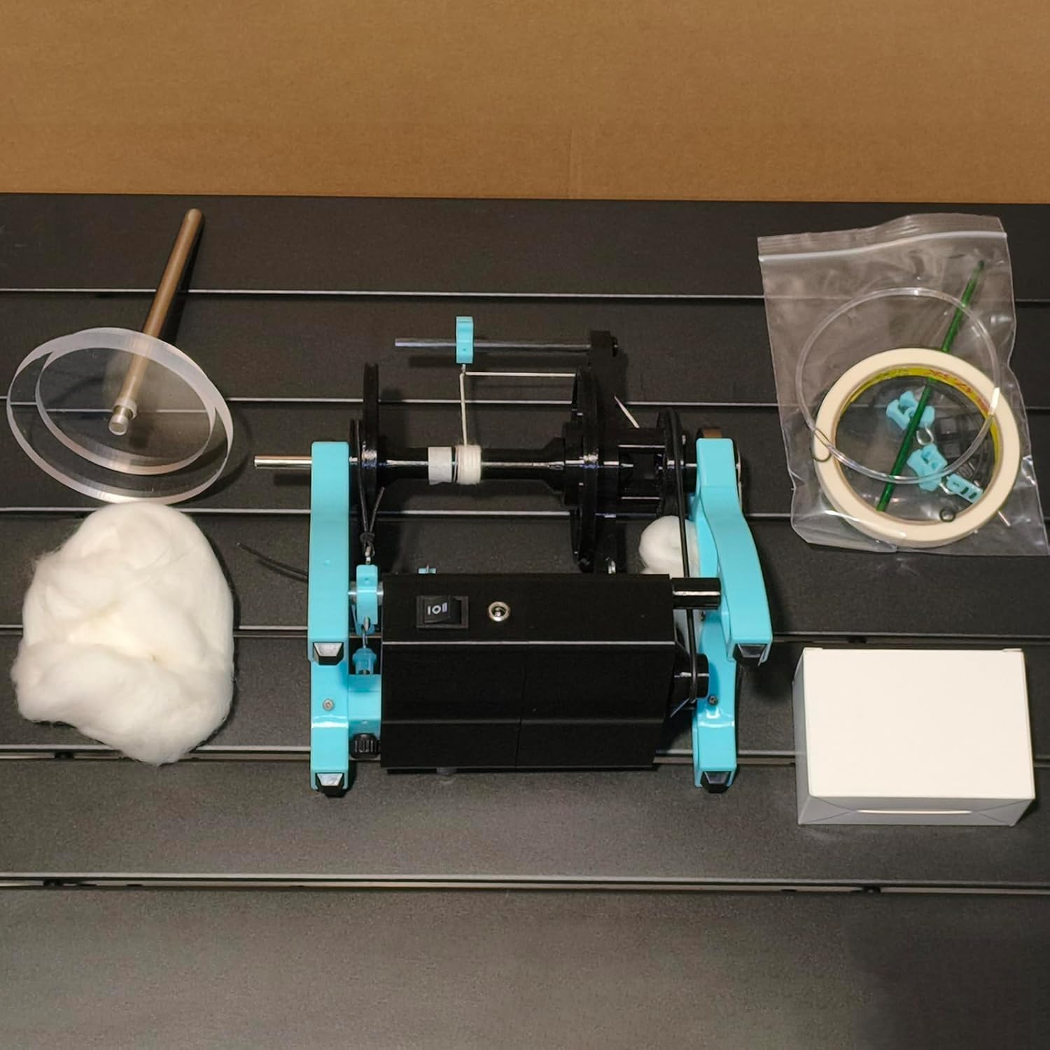 Kit Filatoio Elettrico, Filatoio con Avvolgitore, con Pedale, velocità Regolabile, Marce avanti E Indietro, per Filare Lana, Cotone, Seta E Altre Fibre White
