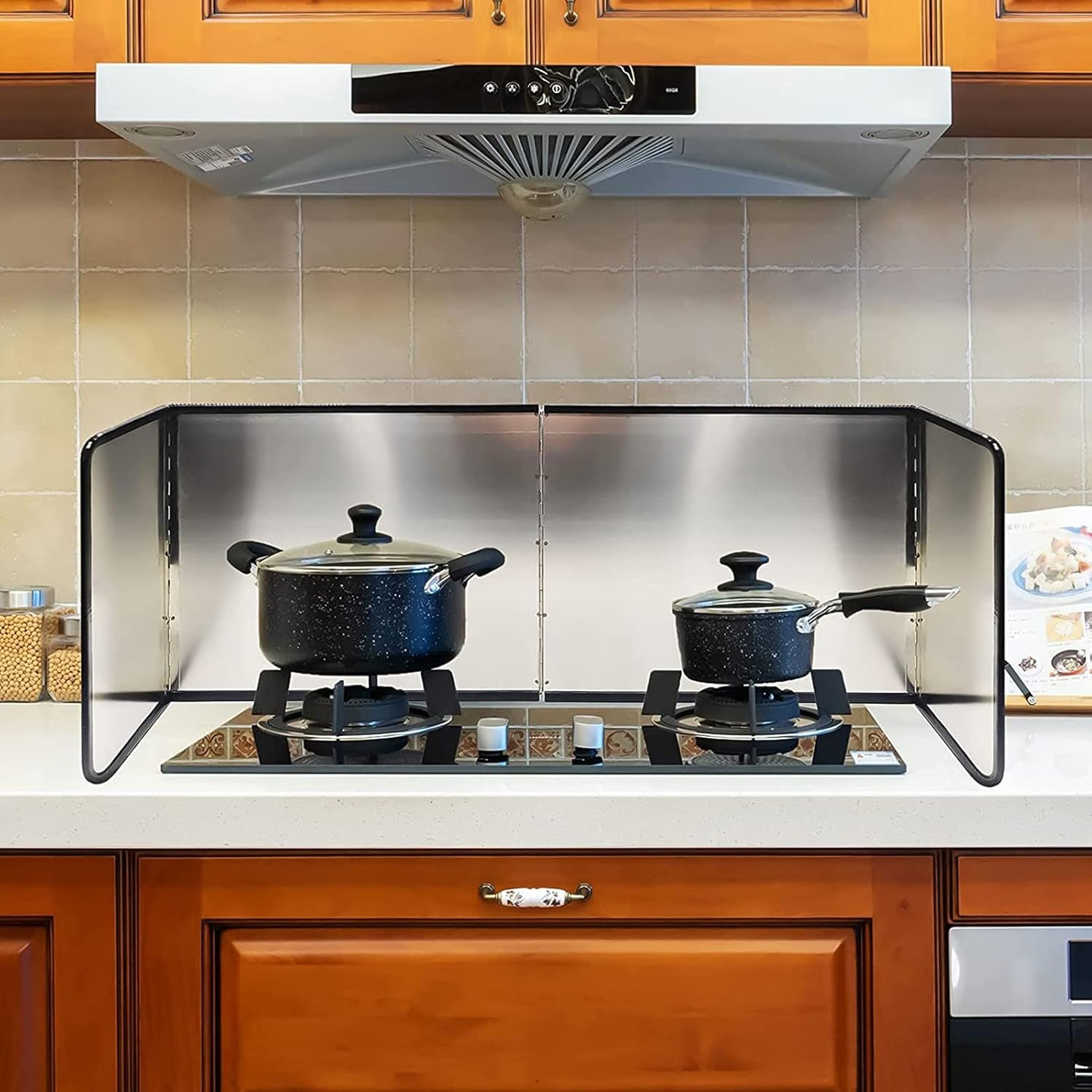 Folding Stove Splatter Guard - Carbon Steel Oil Splash Shield for Cooking, Kitchen Anti-Splatter Protector for Frying Pans, White Kitchen Accessory