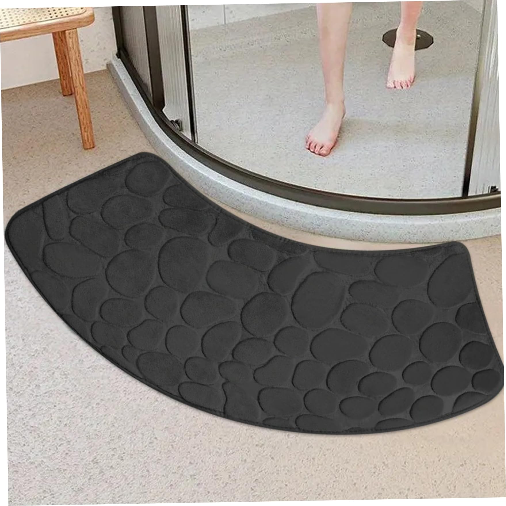 Meyrwoy Curved Shower Mat, Bathroom Rug, Black, 15.75" x 39.37"