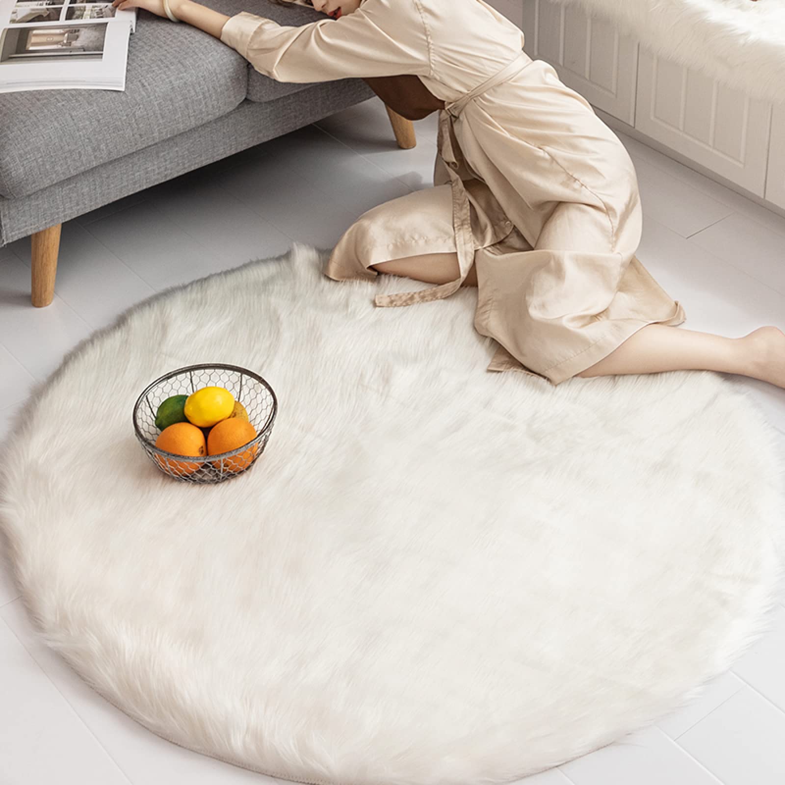 Tapis en Fausse Peau d'agneau en Peau de Mouton Carré en Fausse Peau de Mouton Imitation Fourrure à Poils Longs Optique Lavable en Machine Tapis en Fourrure Salon Chambre,white-100cm