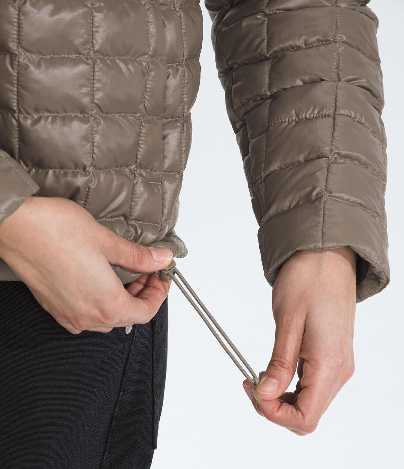 THE NORTH FACE Women's Thermoball Hooded Jacket | High Loft Insulation, Wind & Water Resistant, Adjustable Hood & Zip Pockets