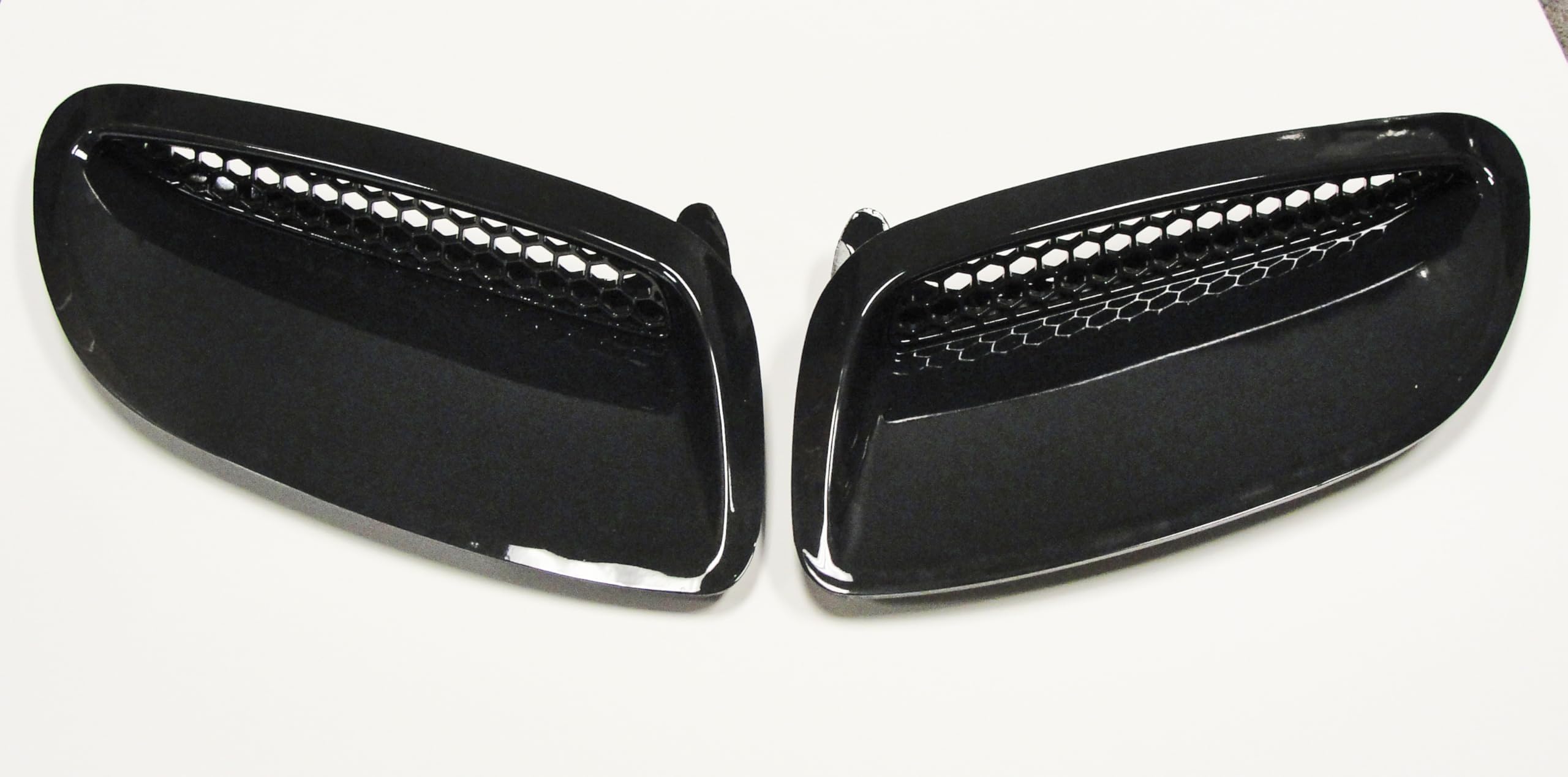 Pontiac GTO Hood Scoop Inserts Black
