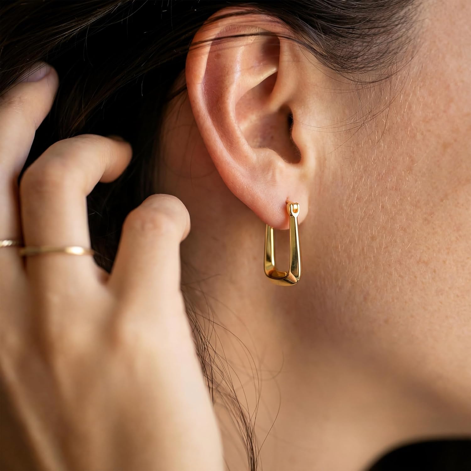 RAYSAM 14K Gold Earrings for Women 14K Gold Hoop Earrings for Women Square Gold Hoops Earring for Womens Square-Inspired Silhouette Hoop Earring for Womens Hoops 24mm