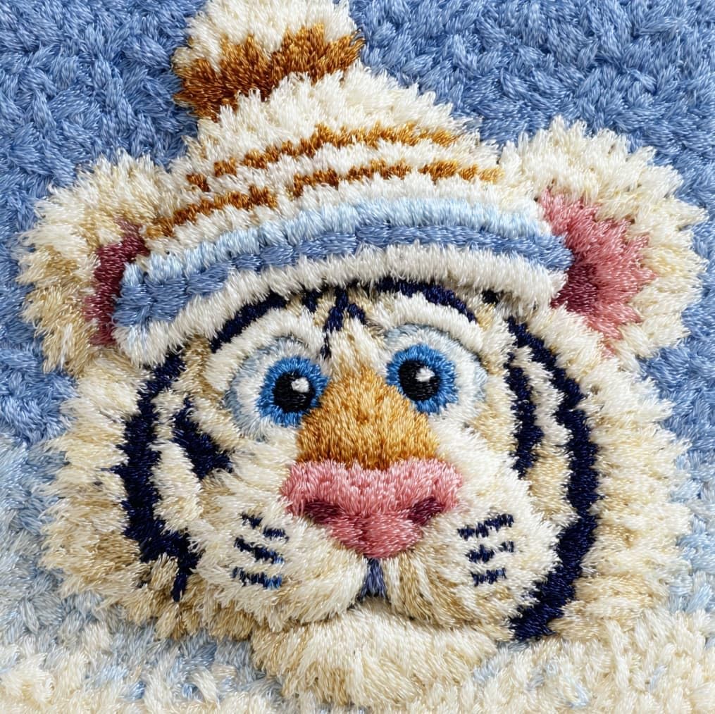 AxiangziK Latch Hook Pillow Kits 17x17in,White Tiger