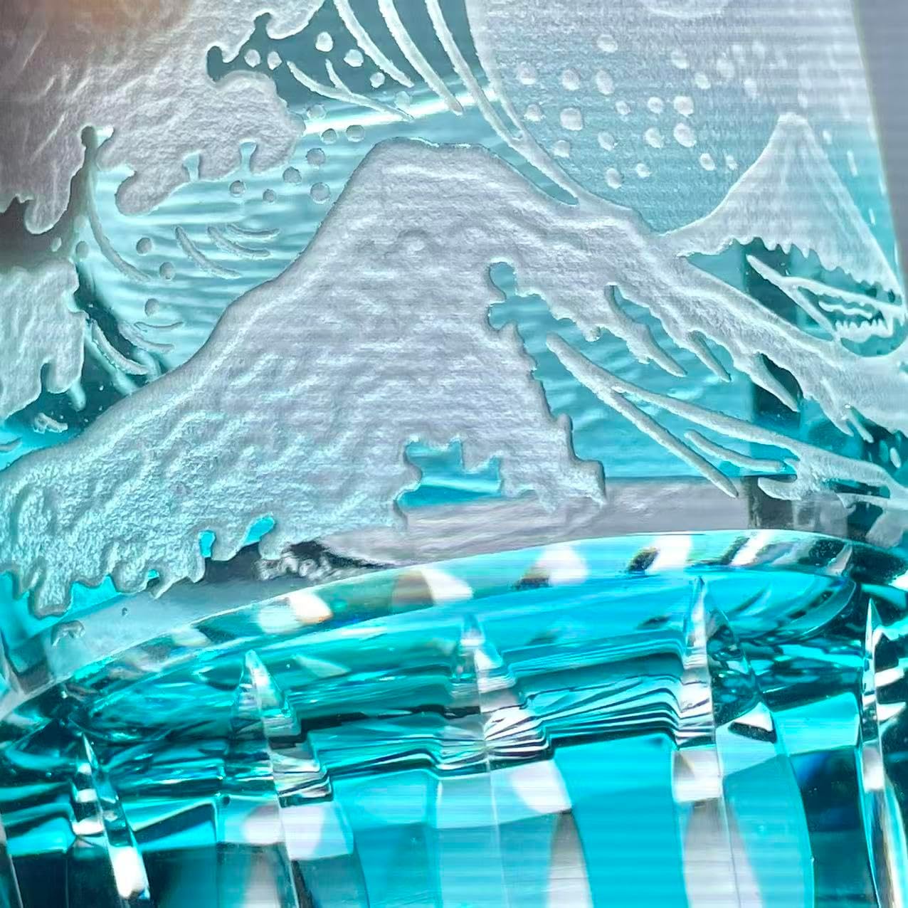 suigetsu Crystal Luxury Whiskey Glass, Mount Fuji Design, Japanese Style Hand Cut Glass Tumblers (turquoise) - Image 5