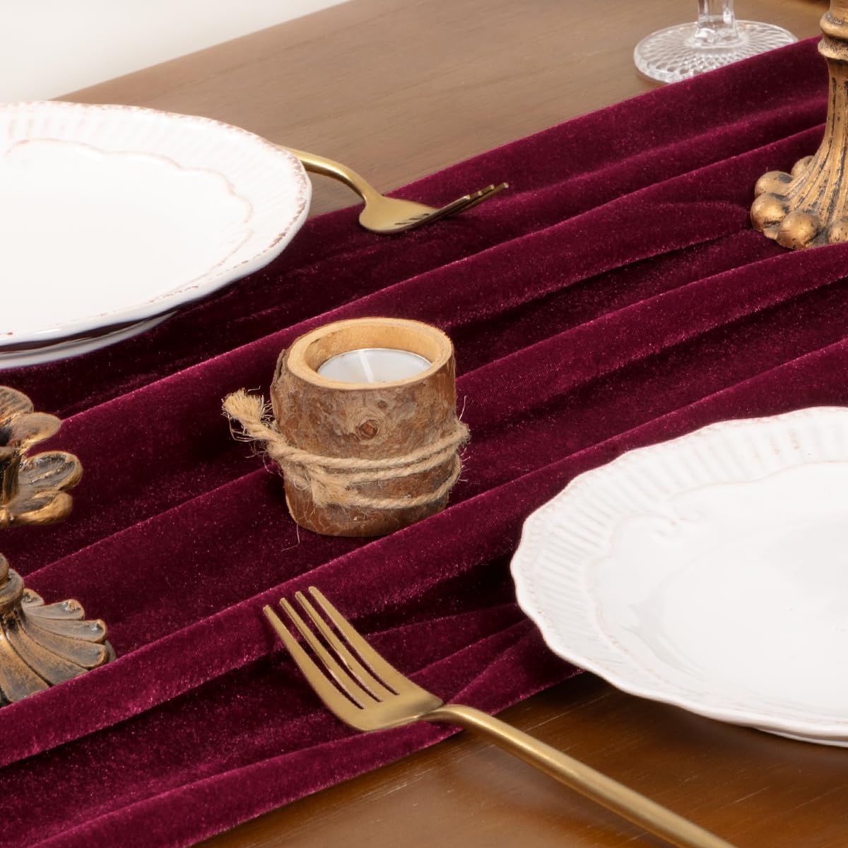 Socomi 4pcs Burgundy Red Velvet Valentine's Day Table Runner Cloth Decor 20 x 120 Inches 10ft Fabric Luxurious Thanksgiving Wedding Runner for New Year Bridal Shower