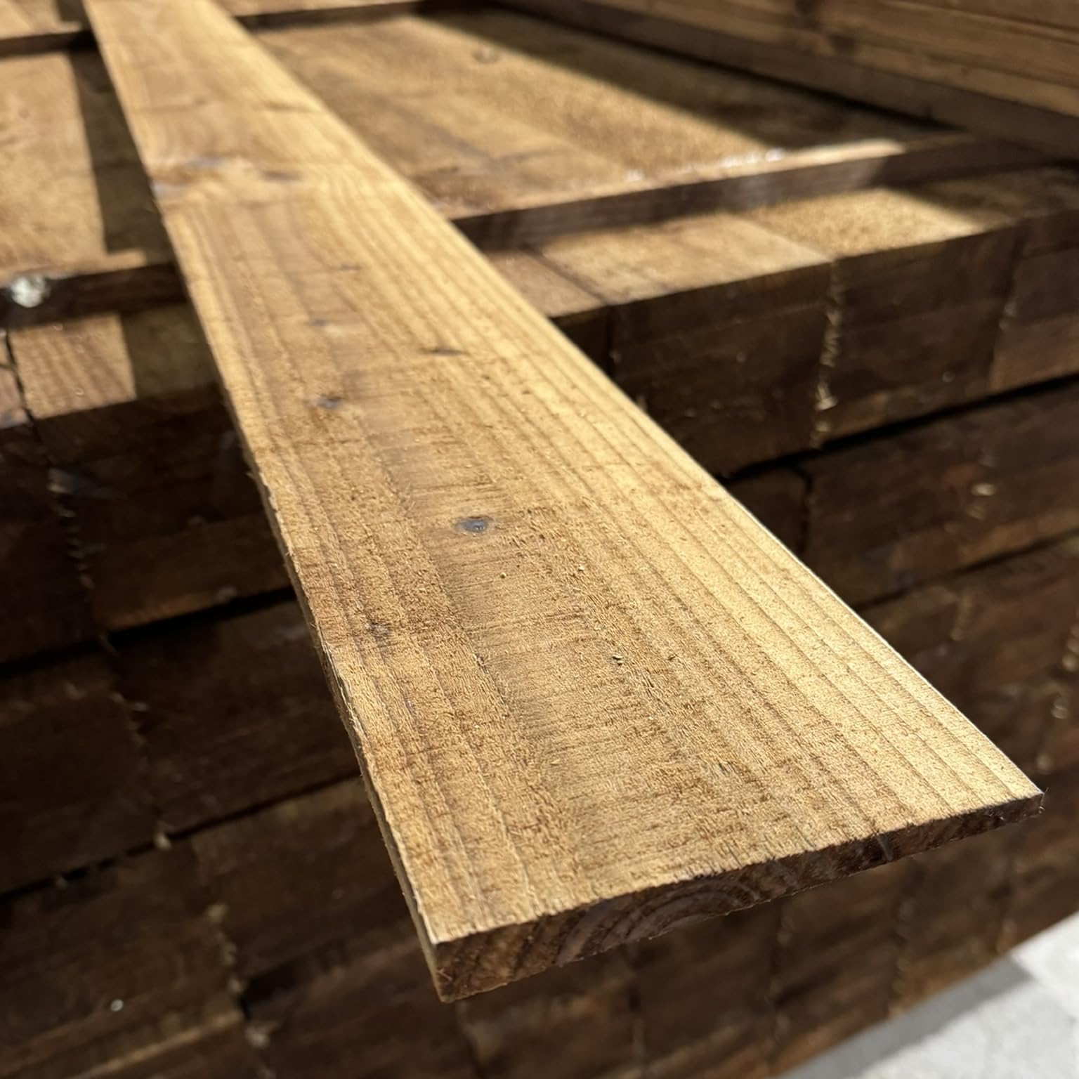 125mm wide Feather Edge Fence Cladding Board Pressure Treated Brown - Pack of 10 (Brown, 1.65m long)