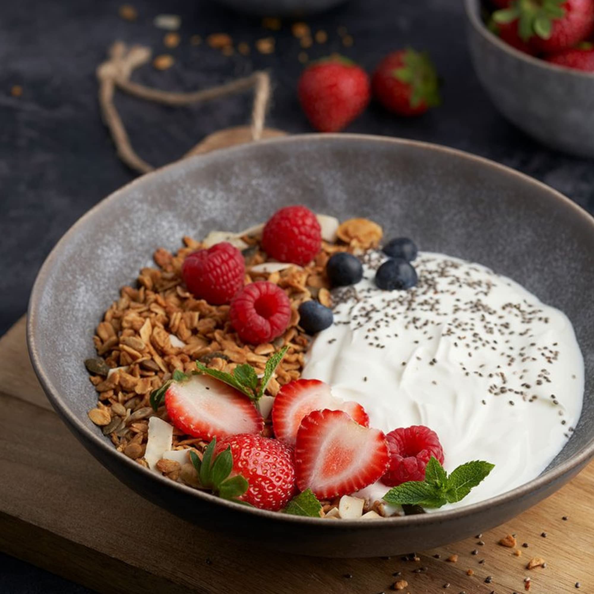La Newyorkina Granola Sin Gluten Pink 275g Con Chocolate Blanco y Fresas