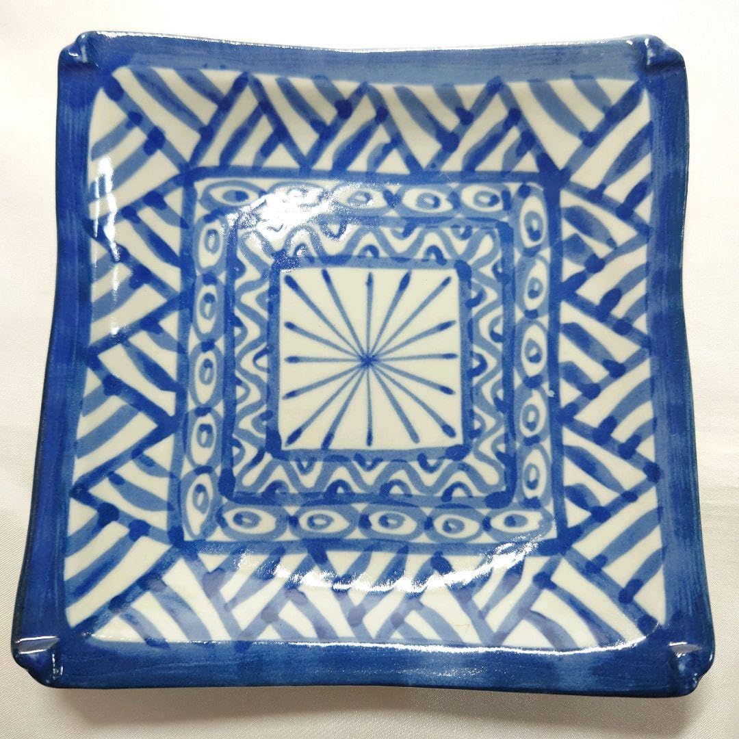 有田焼　清秀作　陶器　角皿　22cm　お正月用 Amazon.co.jp: 有田焼 清秀 せいしゅう 角皿 銘々皿 6枚 : おもちゃ