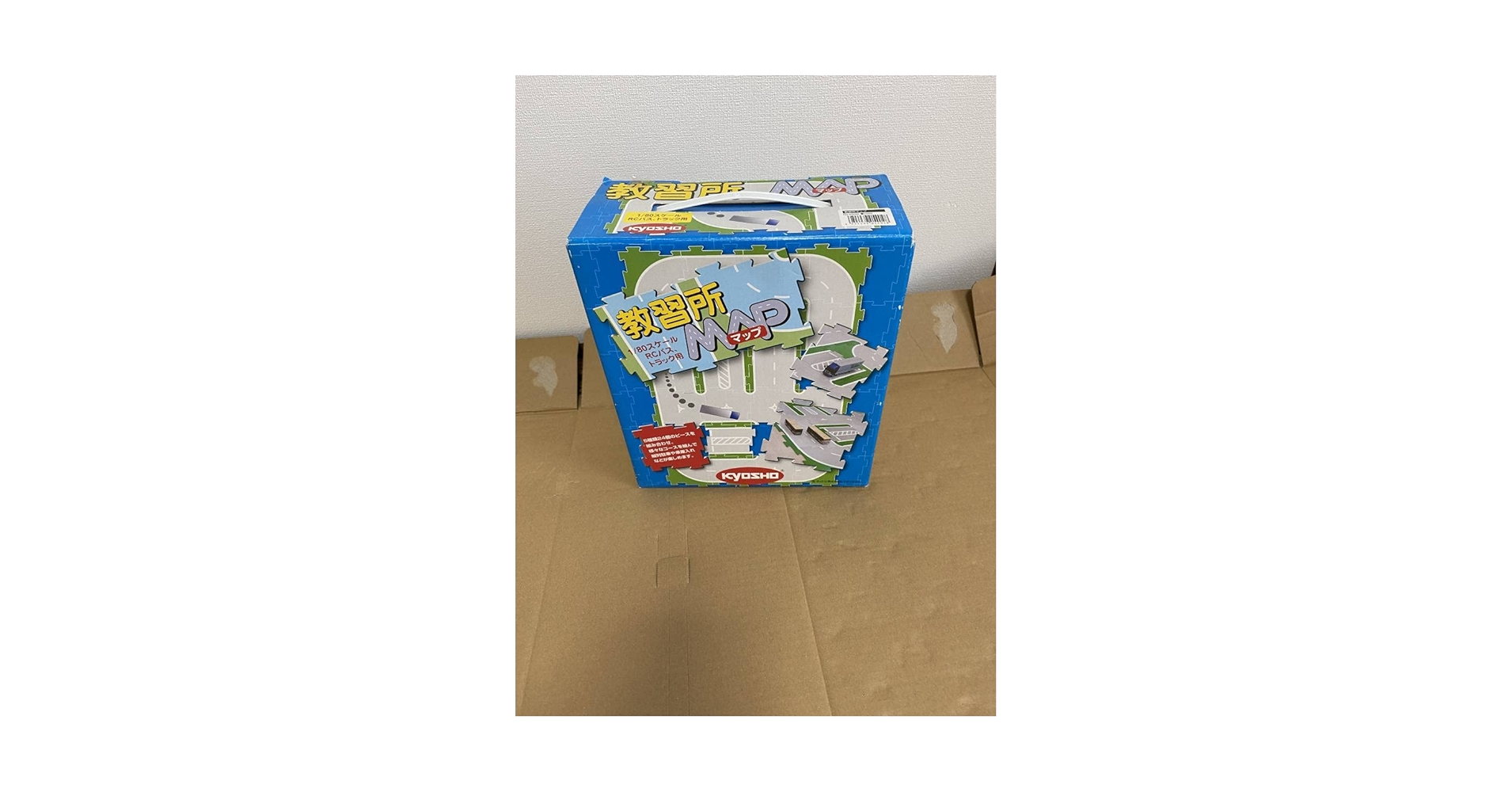 KYOSHO RCトランスポーター 1/64　教習所マップ Amazon.co.jp: 京商 180 RC トレーラー バス 教習所MAP「RC